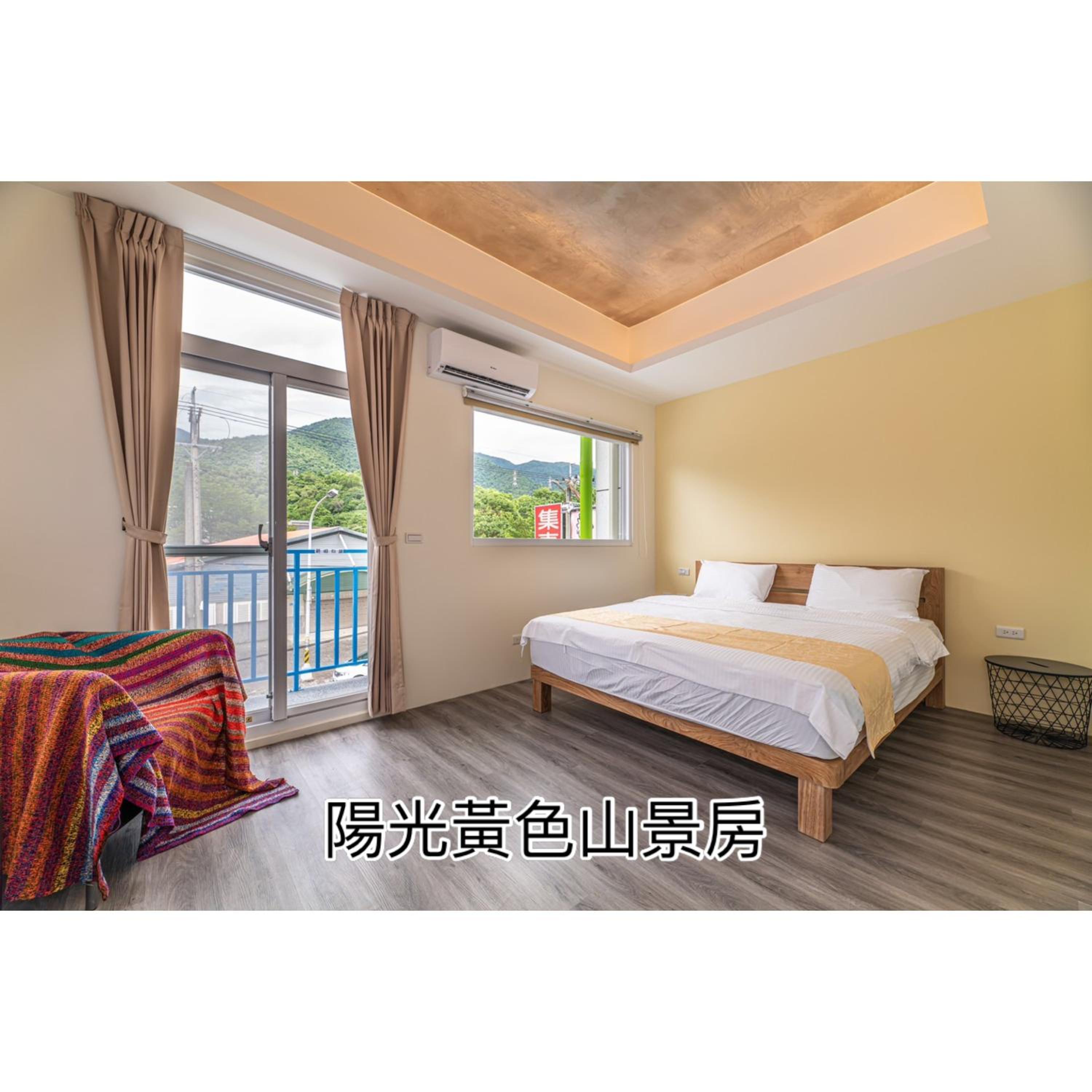 Double Room with Mountain View