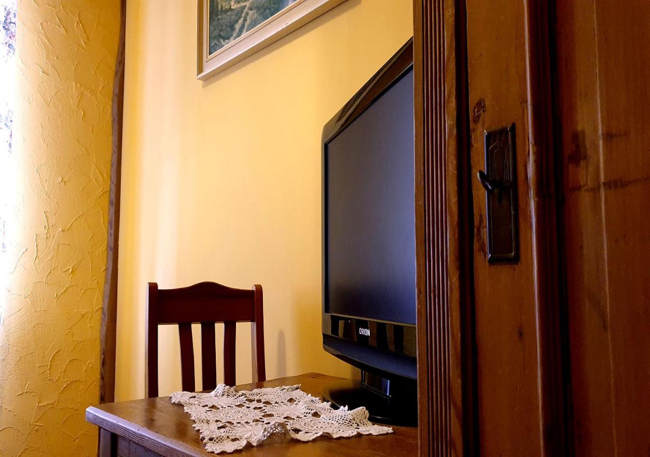 Double Room with Private Bathroom photo 1