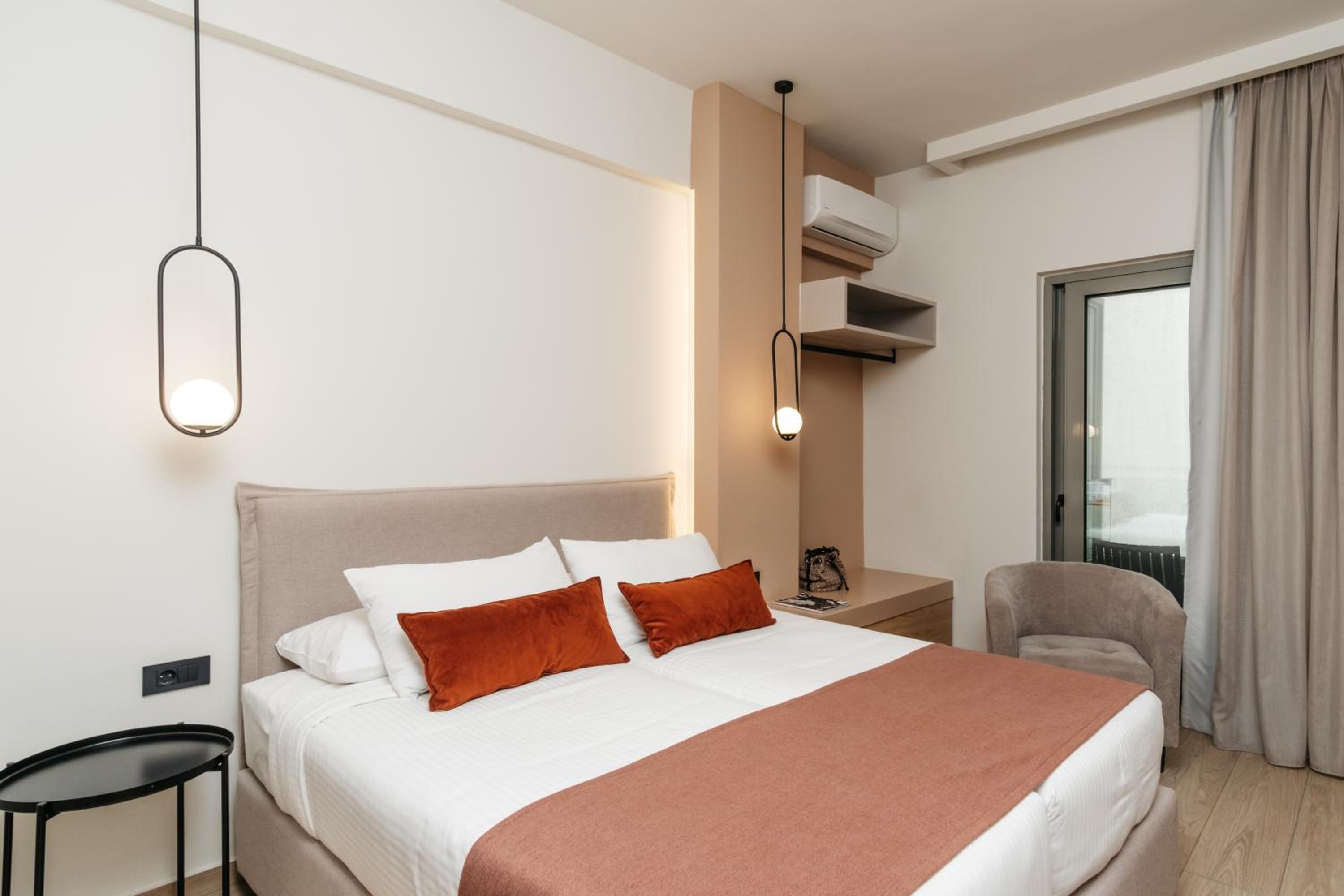 Junior Suite with Pool View