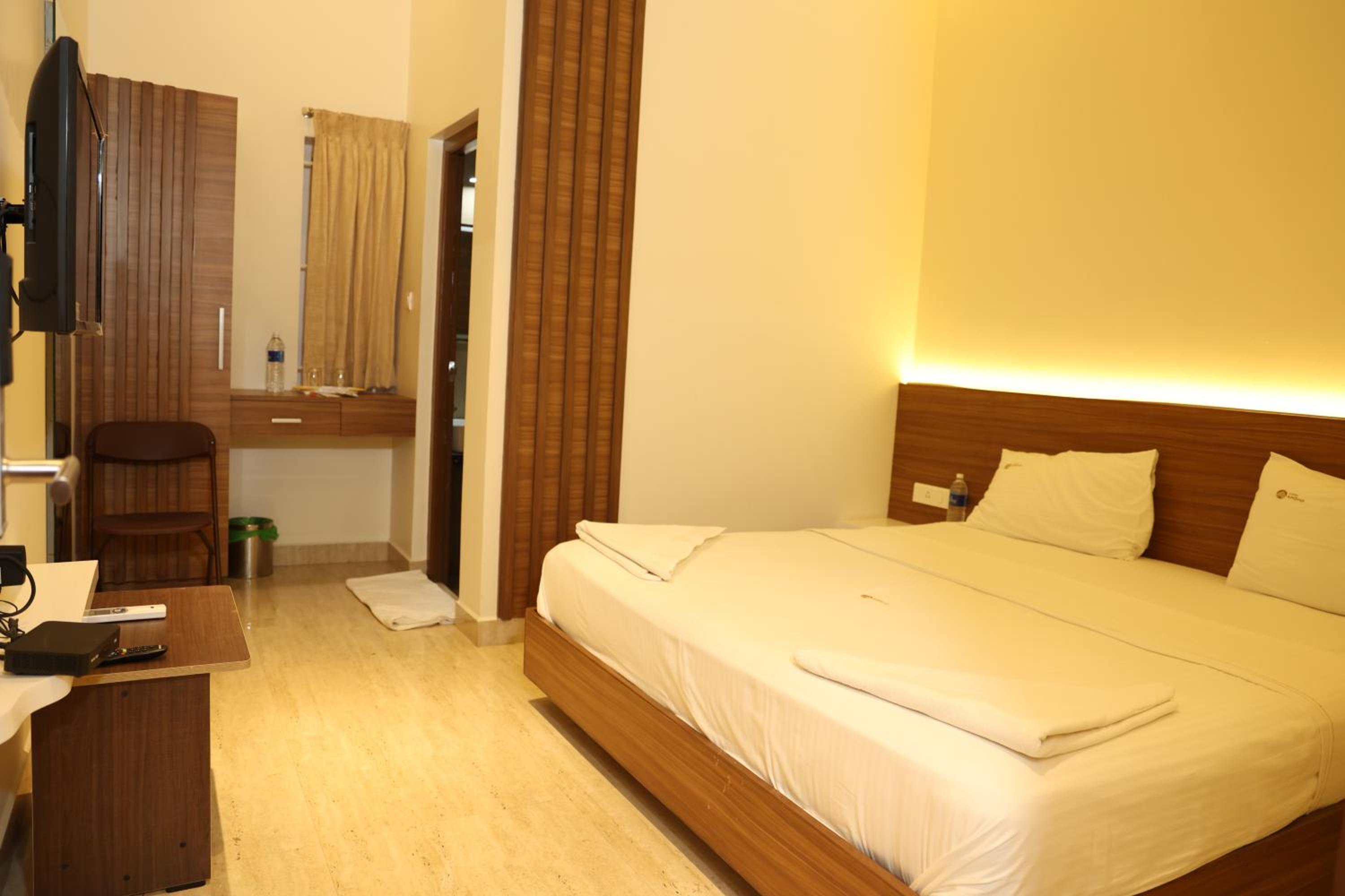 Deluxe Double Room photo 3