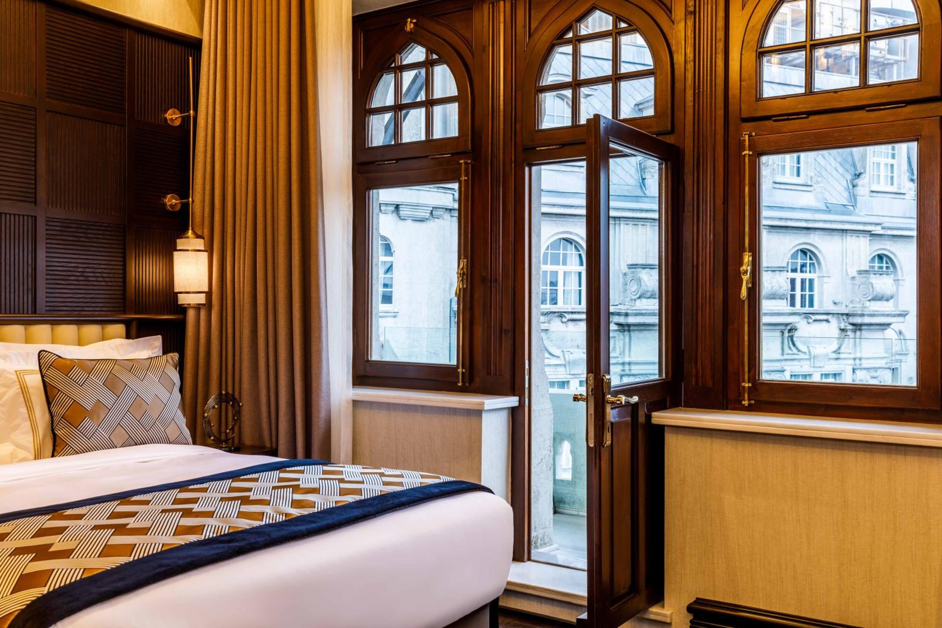 Deluxe Double Room with Balcony