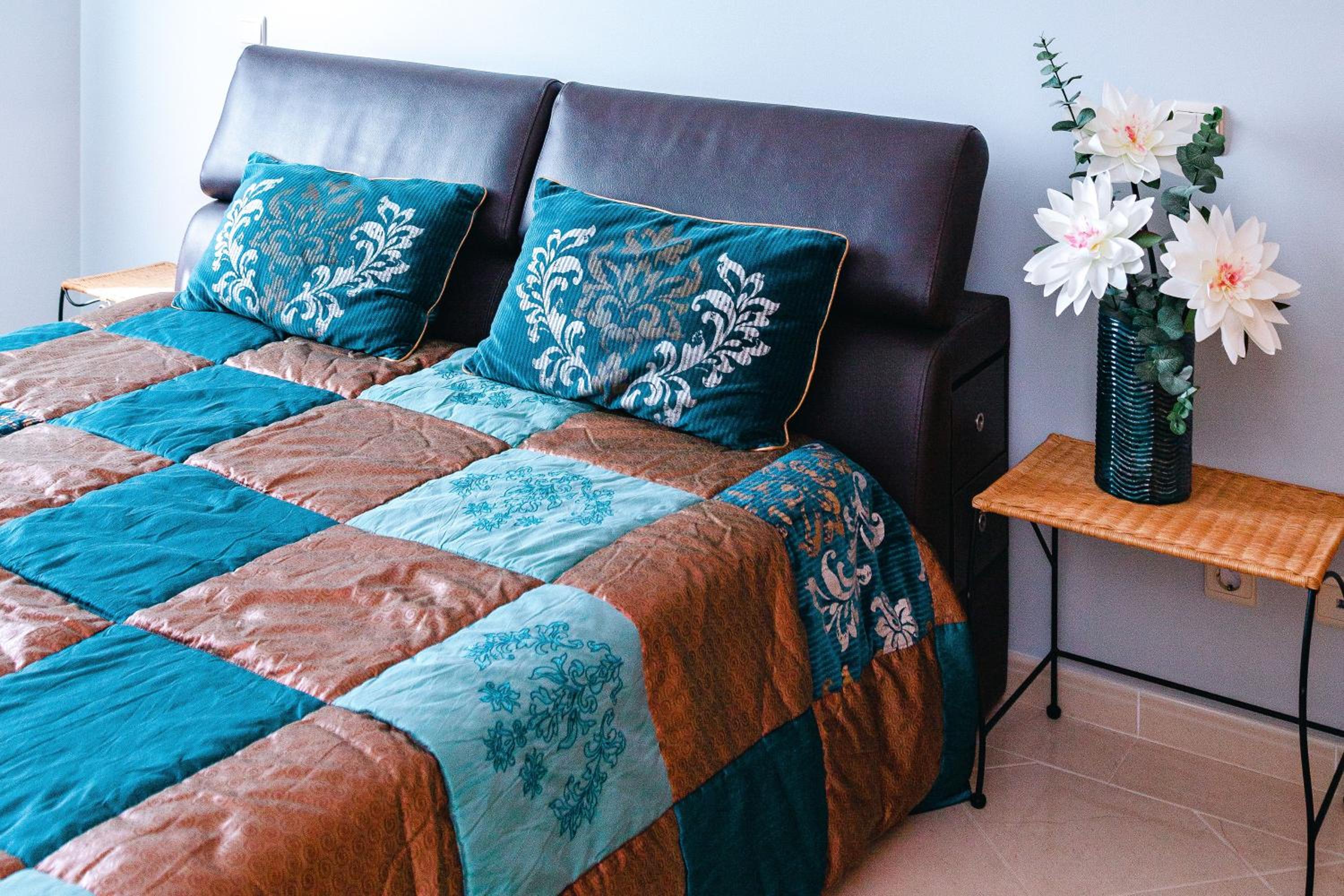 One-Bedroom Apartment - Photo 1