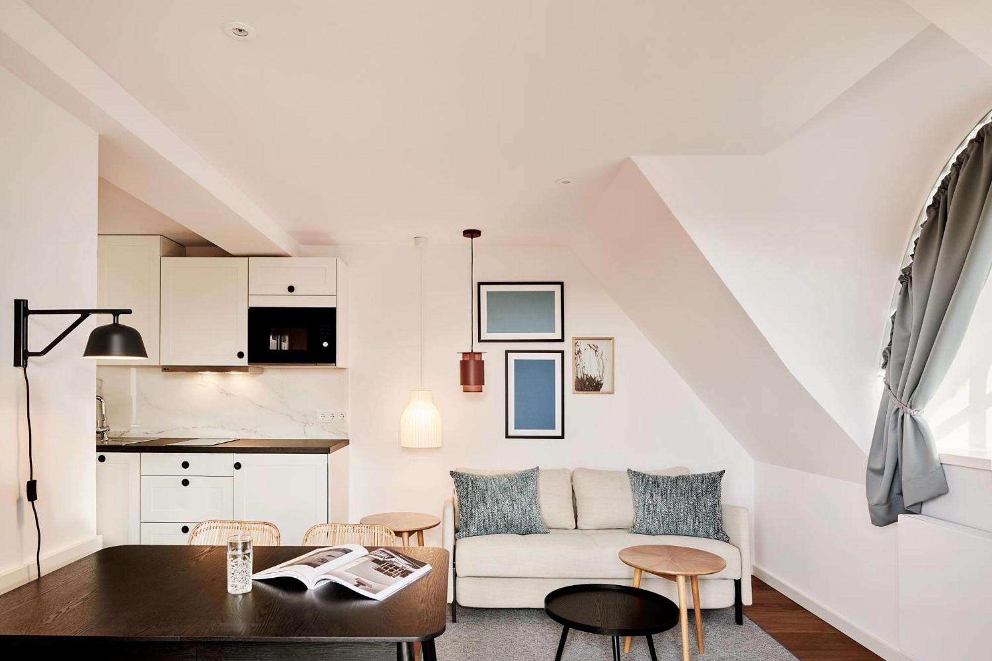 Ferienwohnung S mit Balkon und Gartenblick