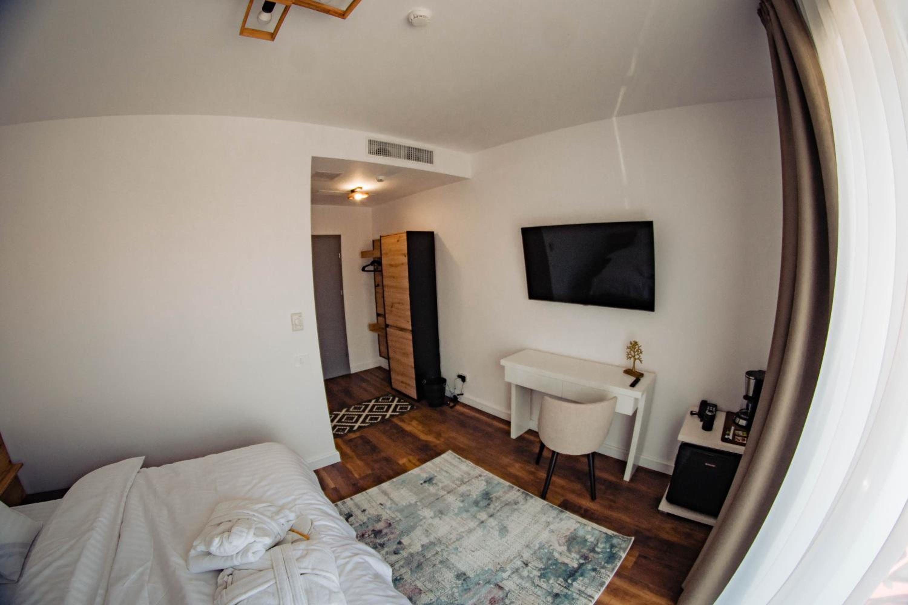 King Room - Photo 8