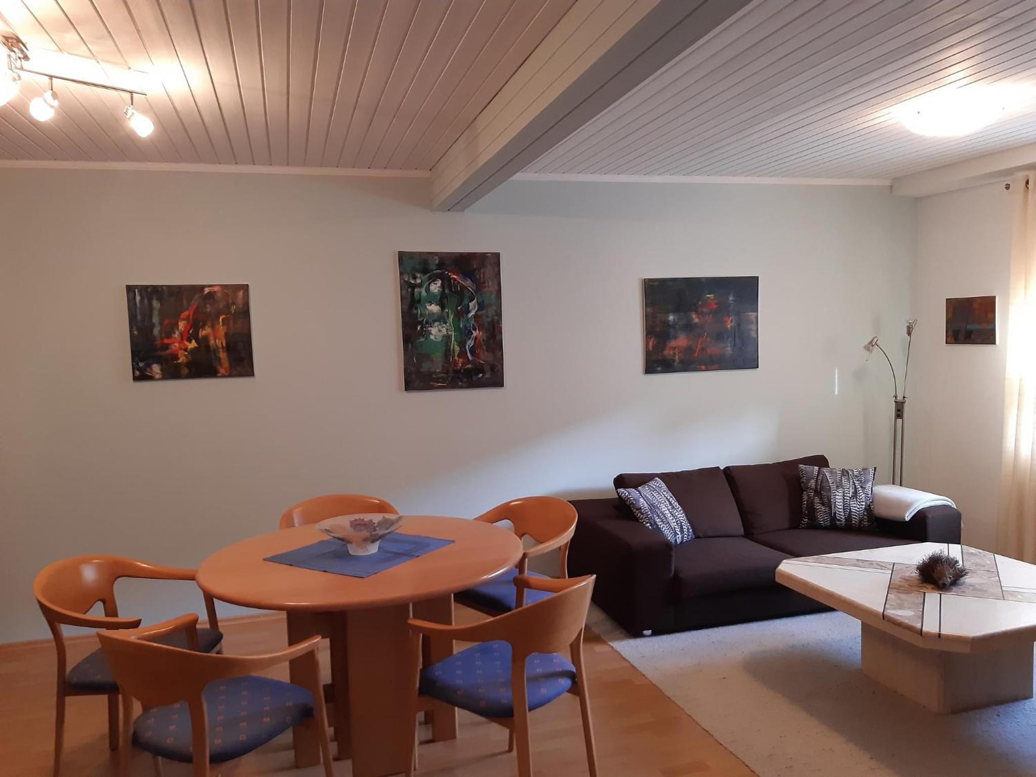 Apartment photo 2