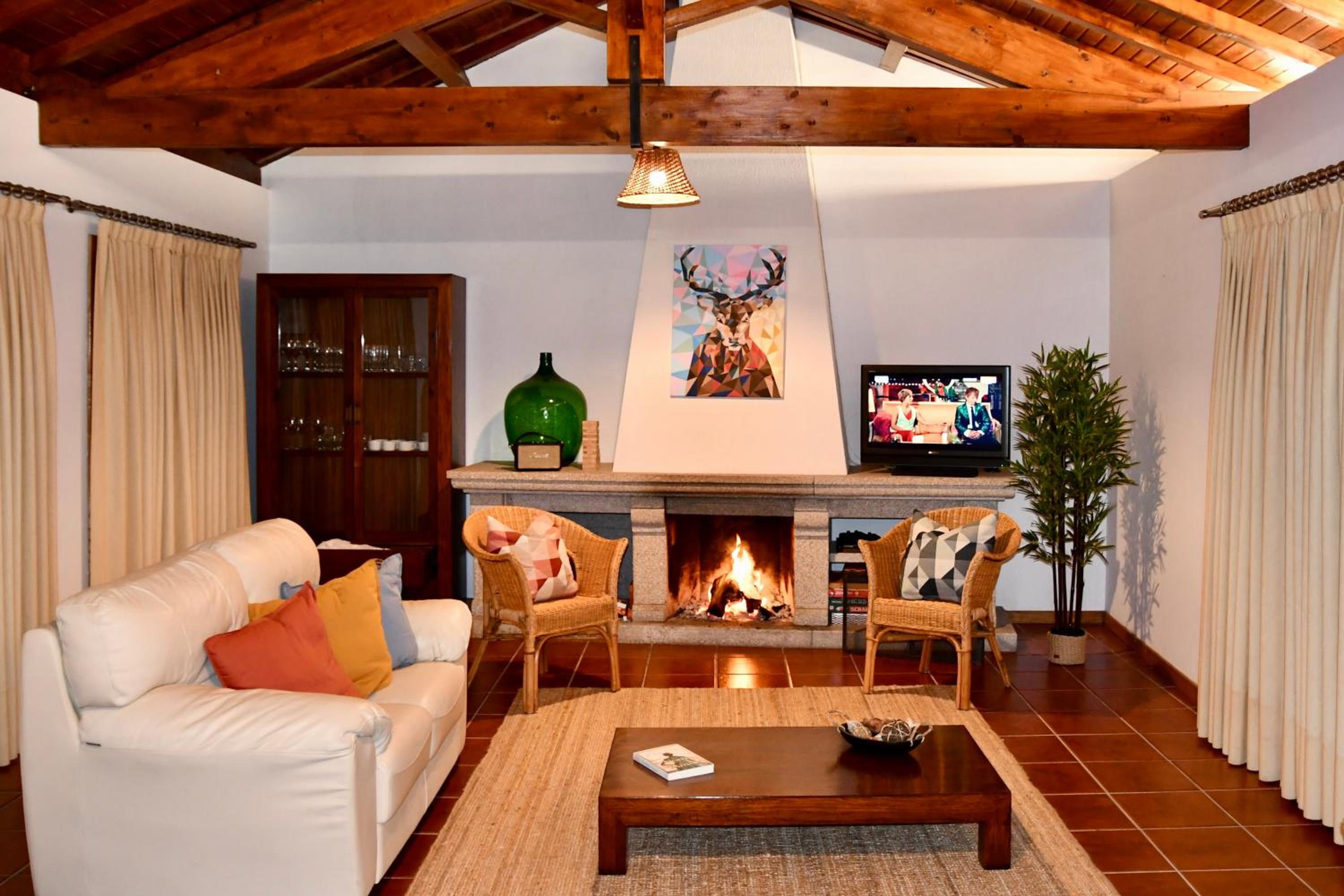 Four-Bedroom House photo 2