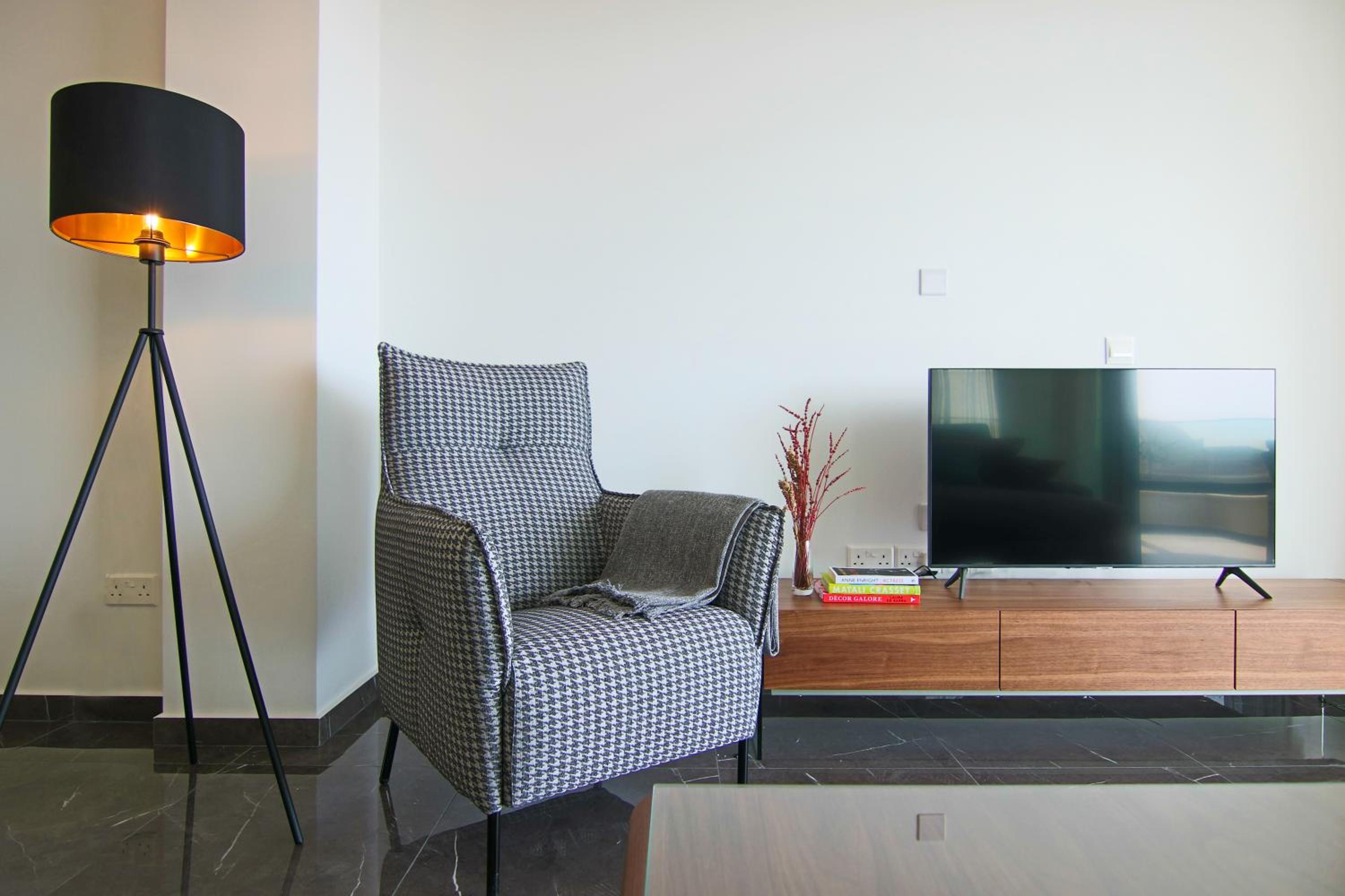 Three-Bedroom Apartment photo 1