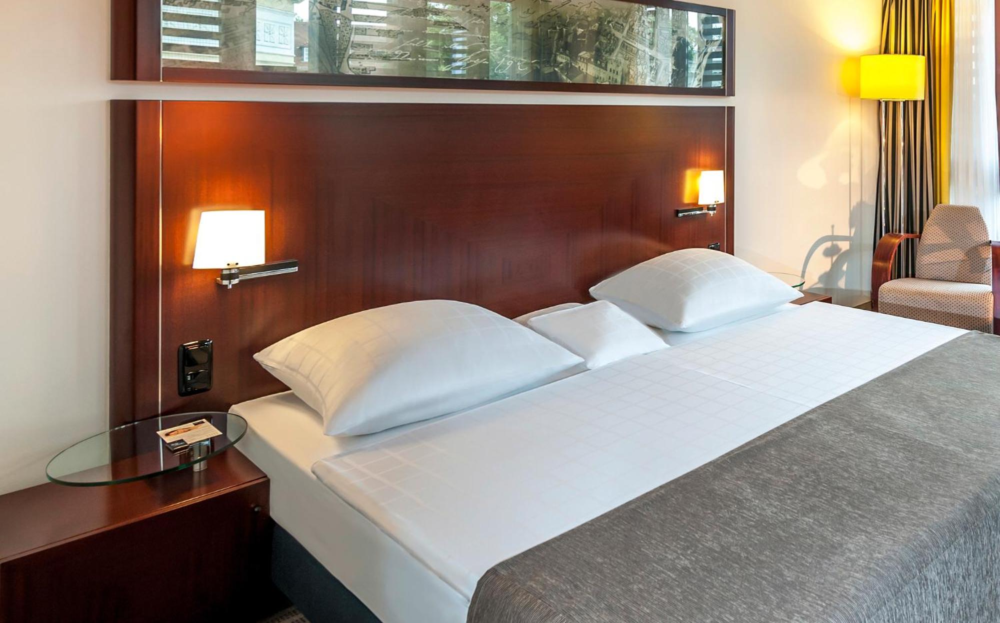 Standard Double Room - Photo 1