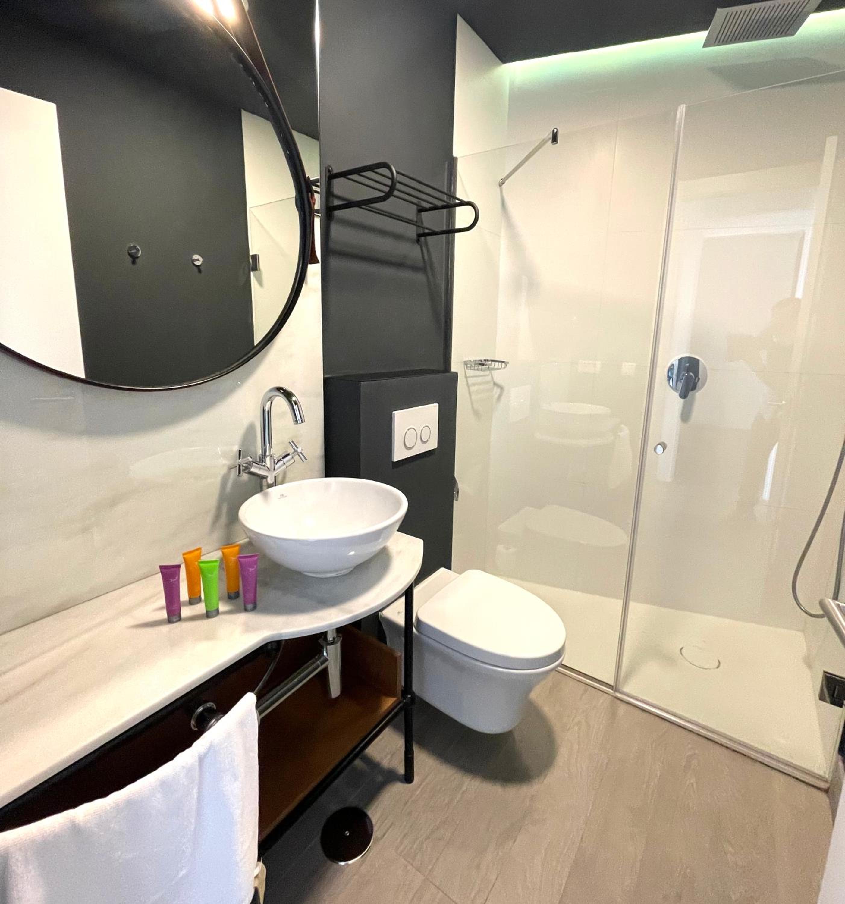 Deluxe Apartment - Photo 11