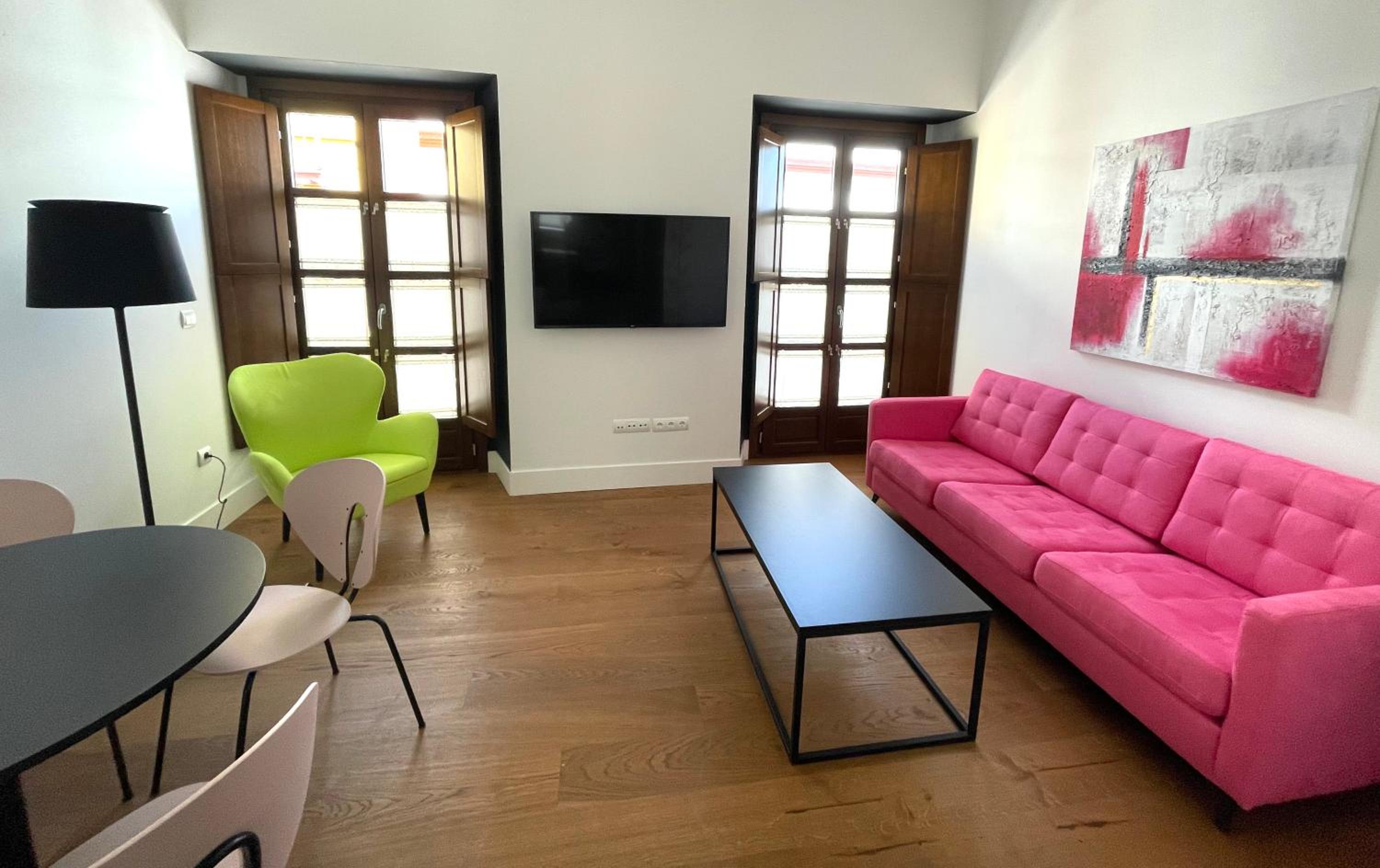 Deluxe Apartment - Photo 9