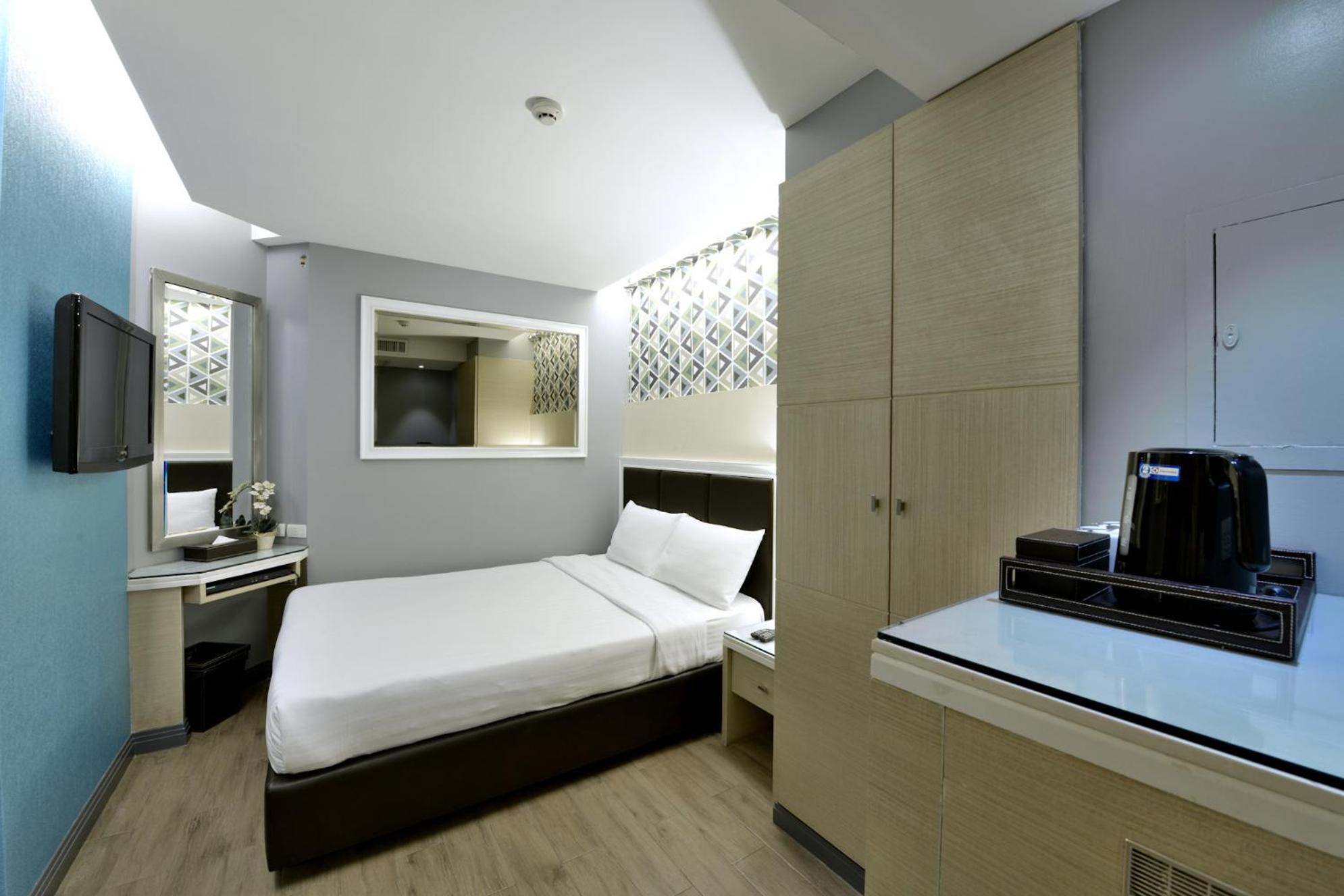 Standard Double Room photo 2