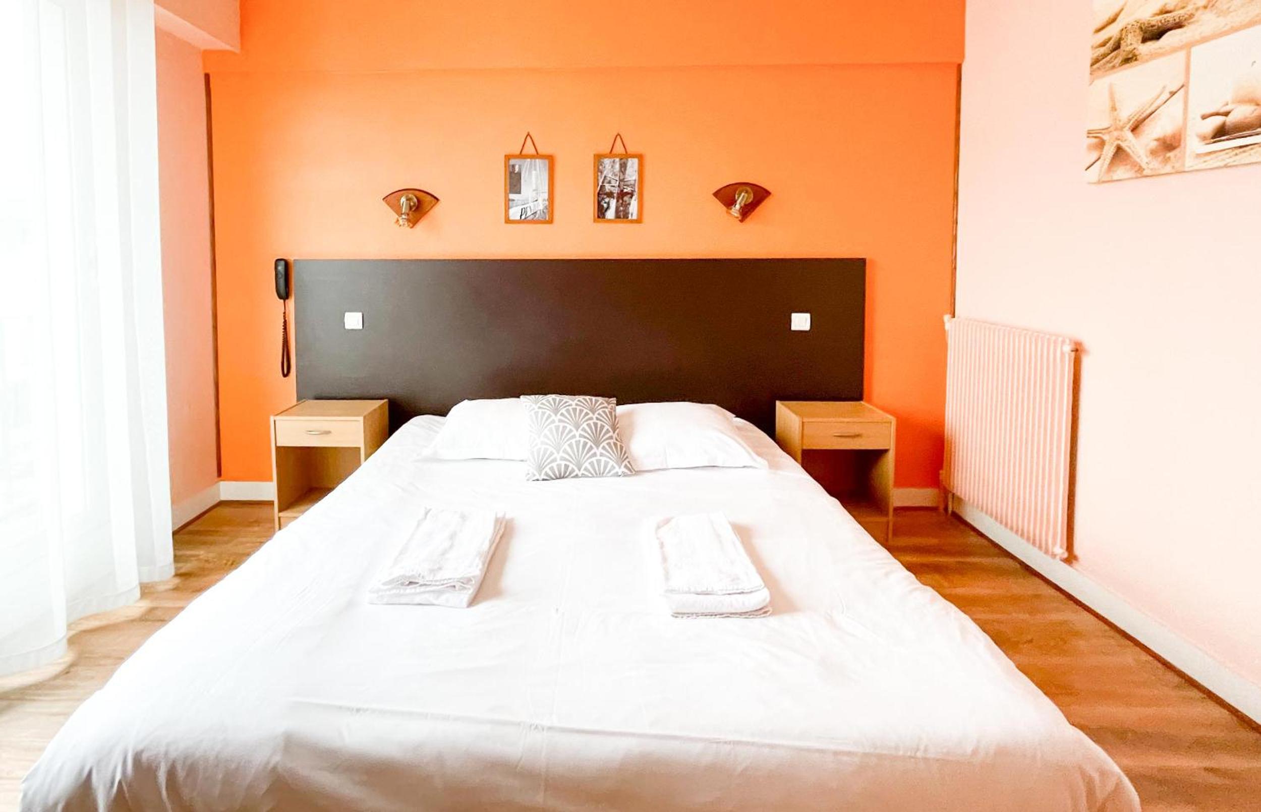 Comfort Double Room with Balcony - Photo 1