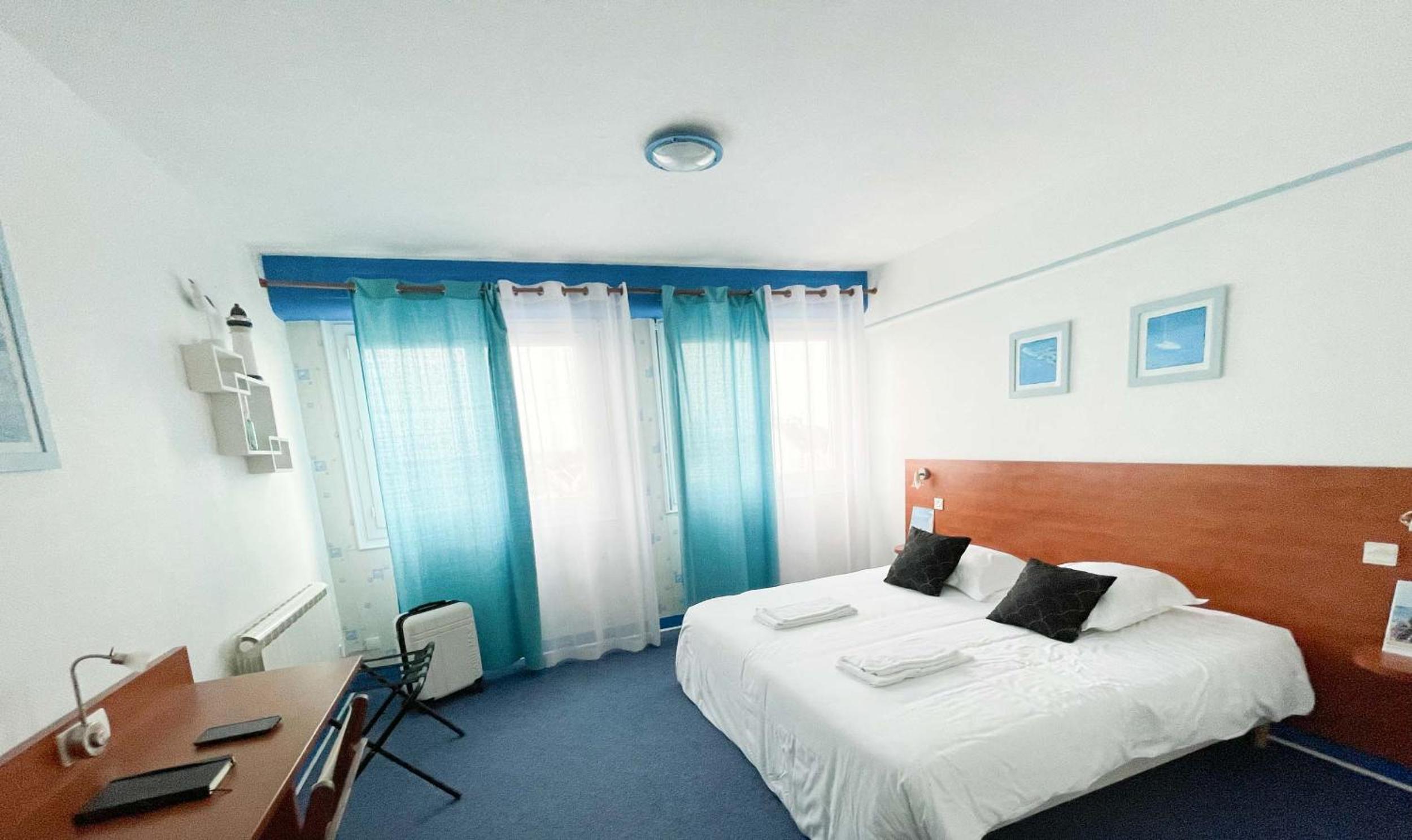 Standard Double Room - Photo 2