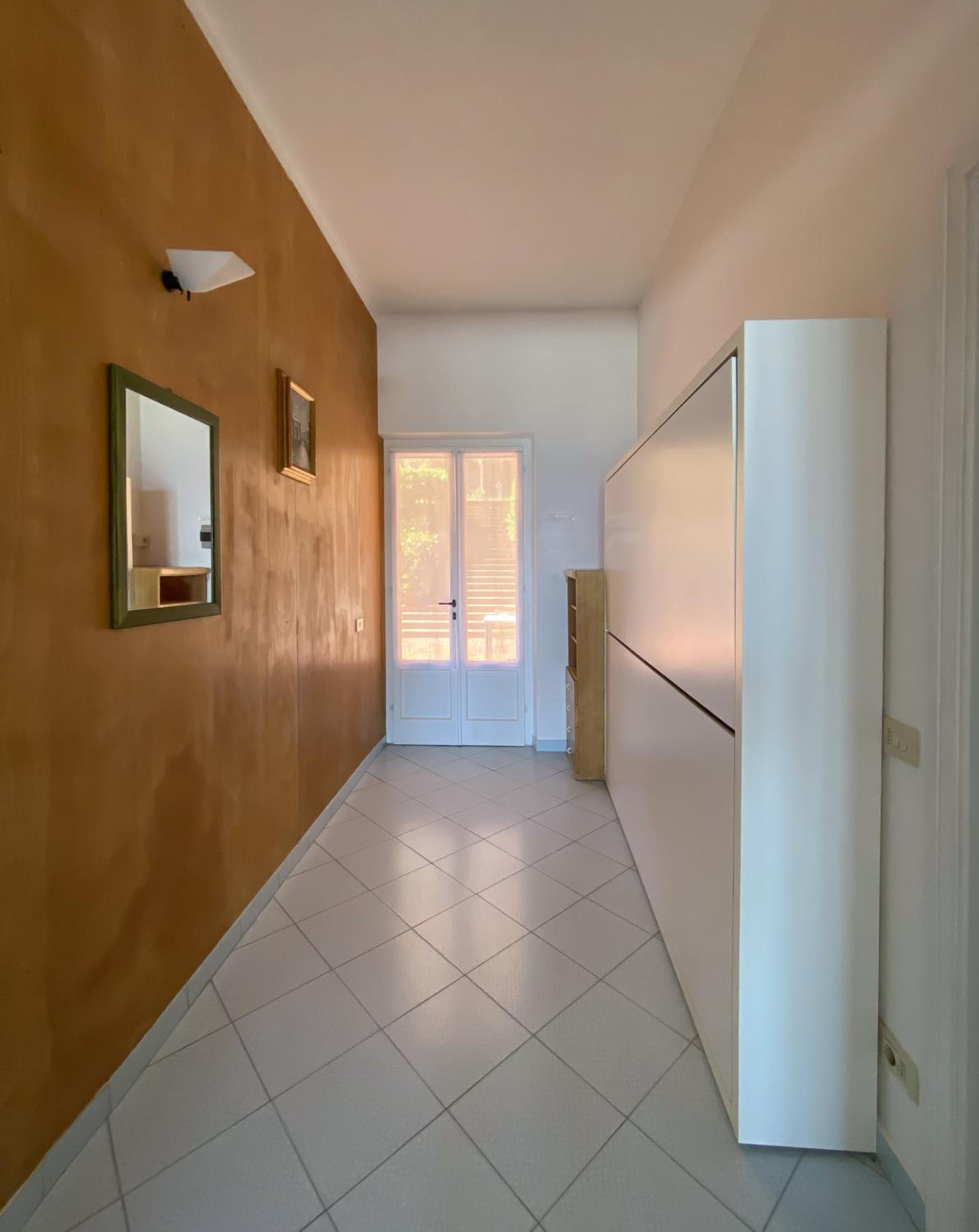 Plus One-Bedroom Apartment with Terrace and Sea View