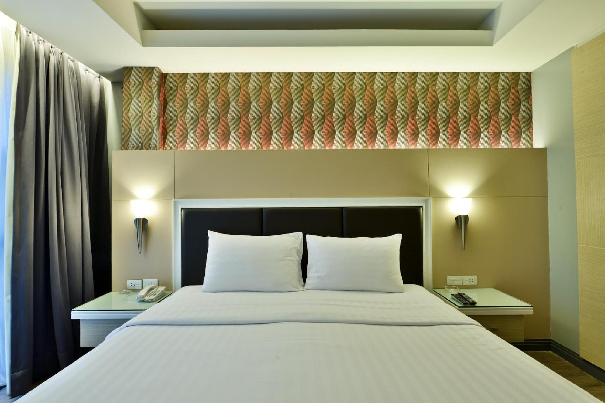 Deluxe Double Room photo 3