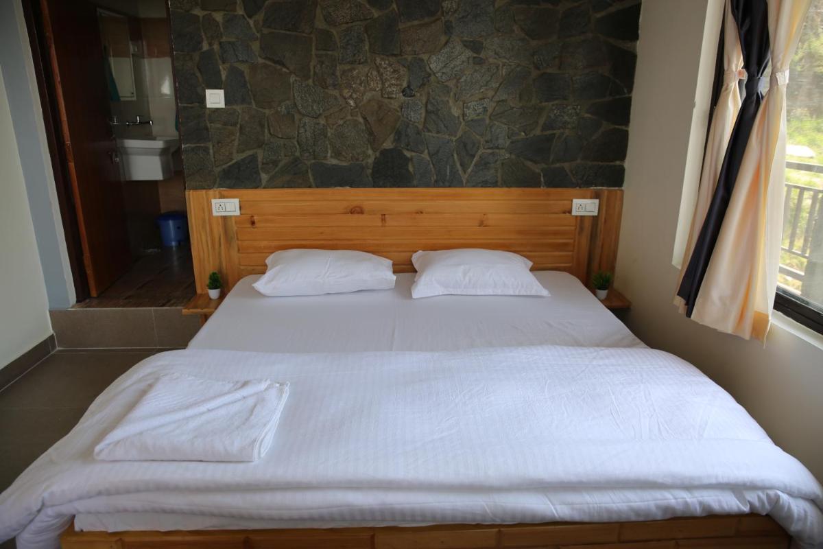 Budget Double Room photo 2