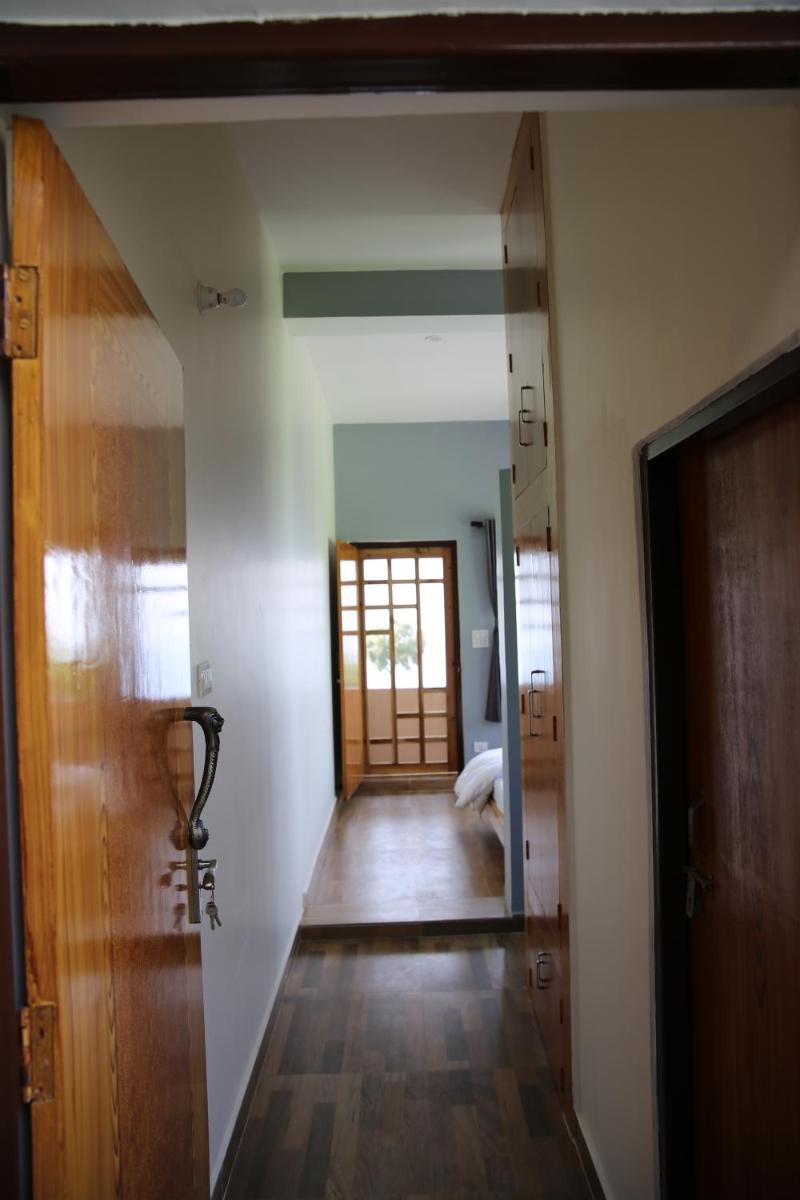 Queen Room photo 1