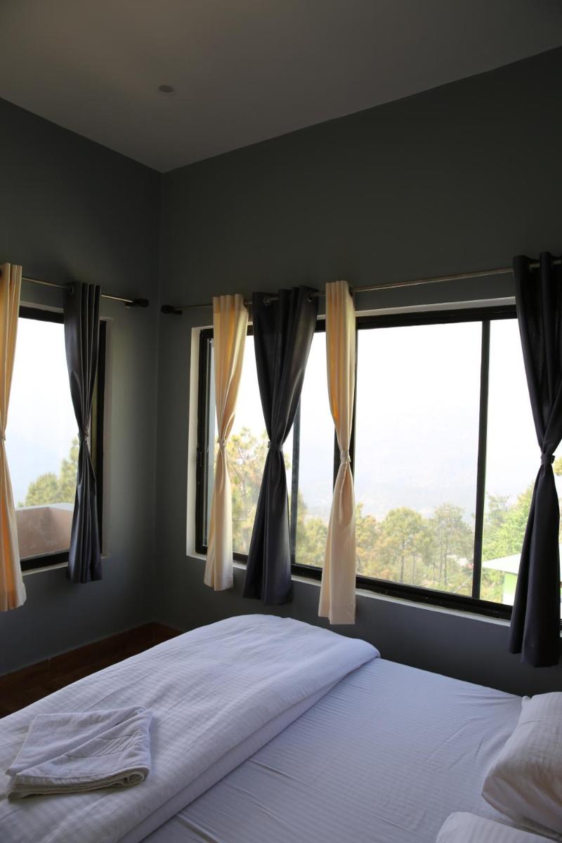 Queen Room photo 3