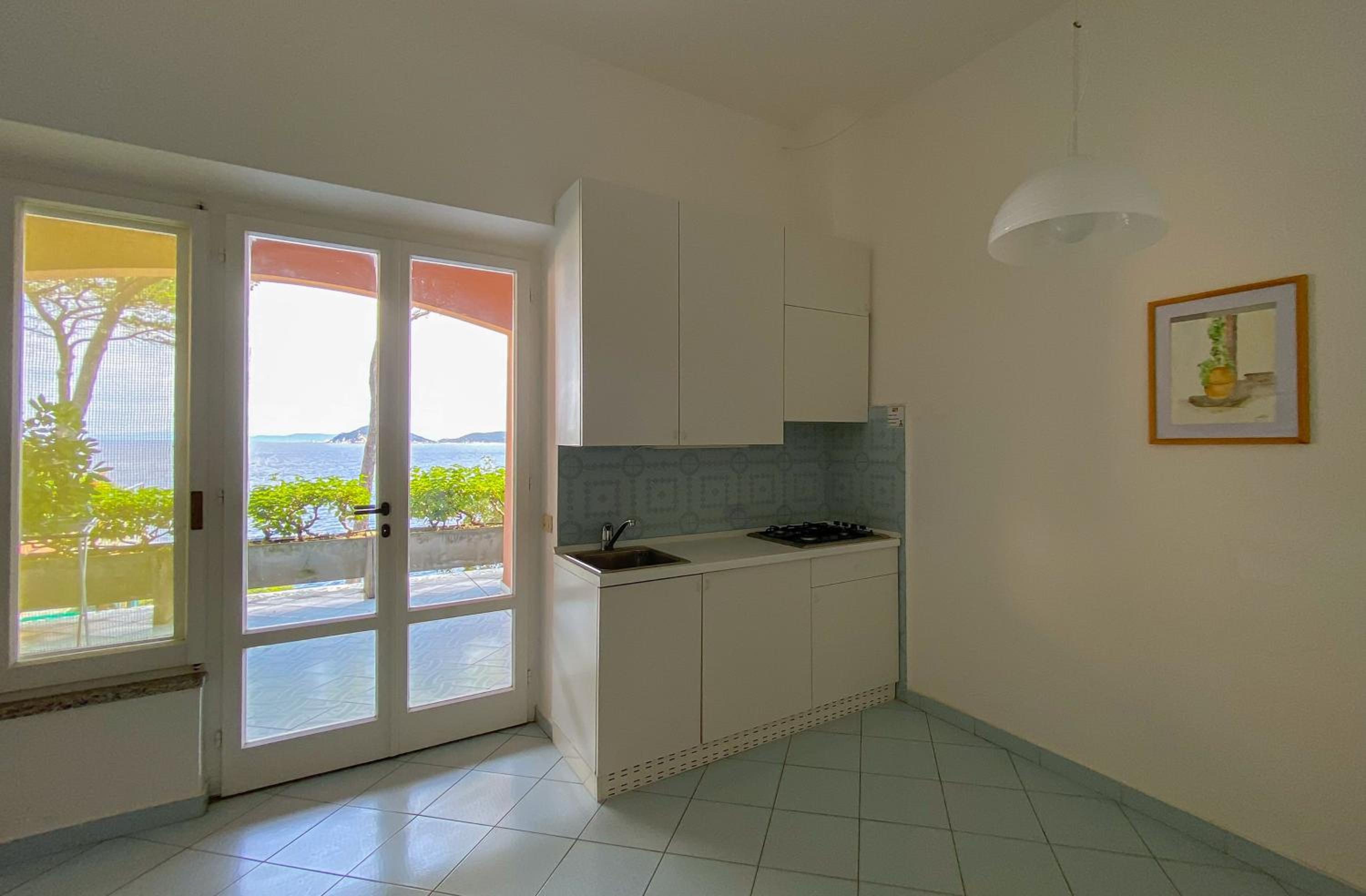 Studio with Terrace and Sea View	 photo 2