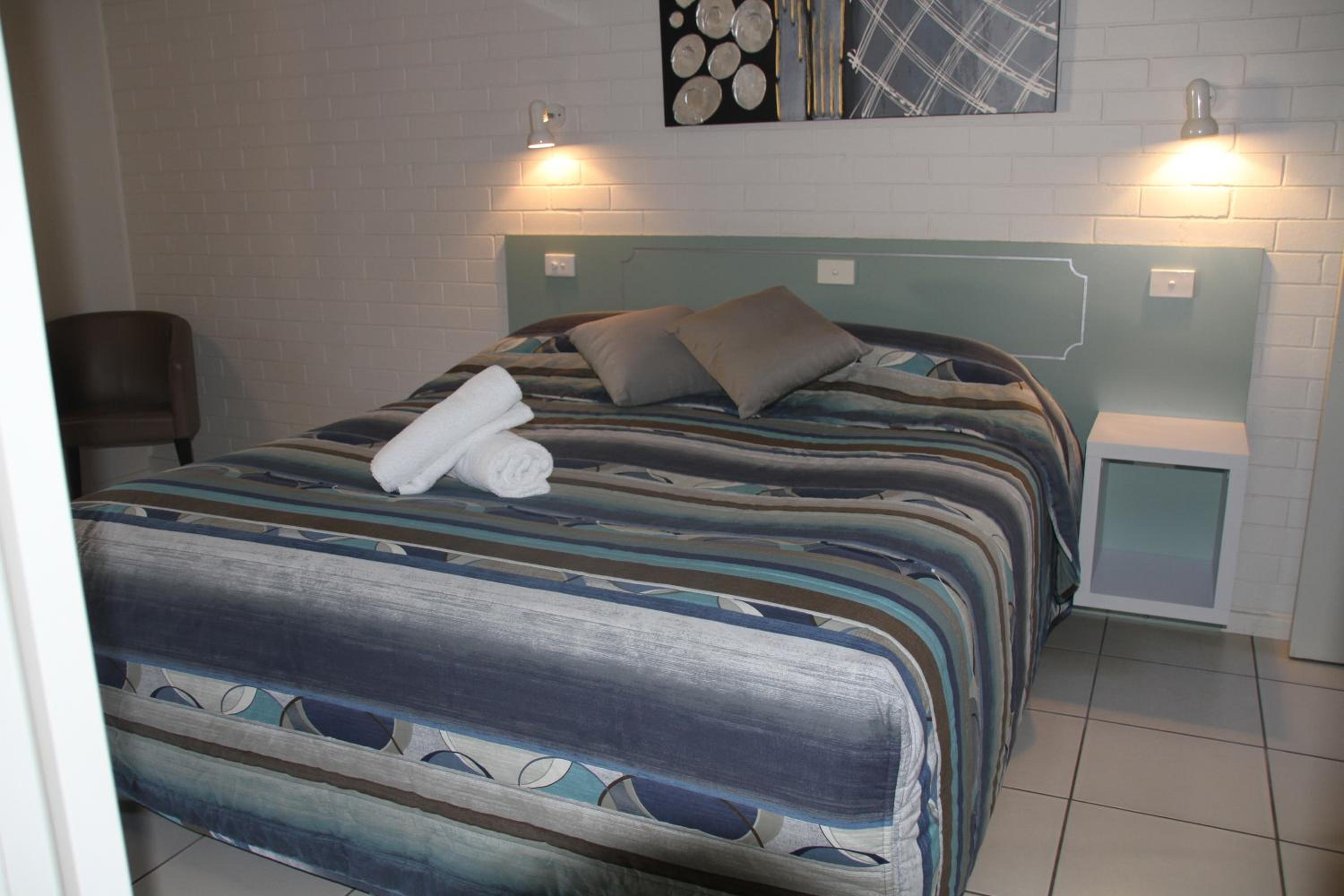 Deluxe King Room photo 3