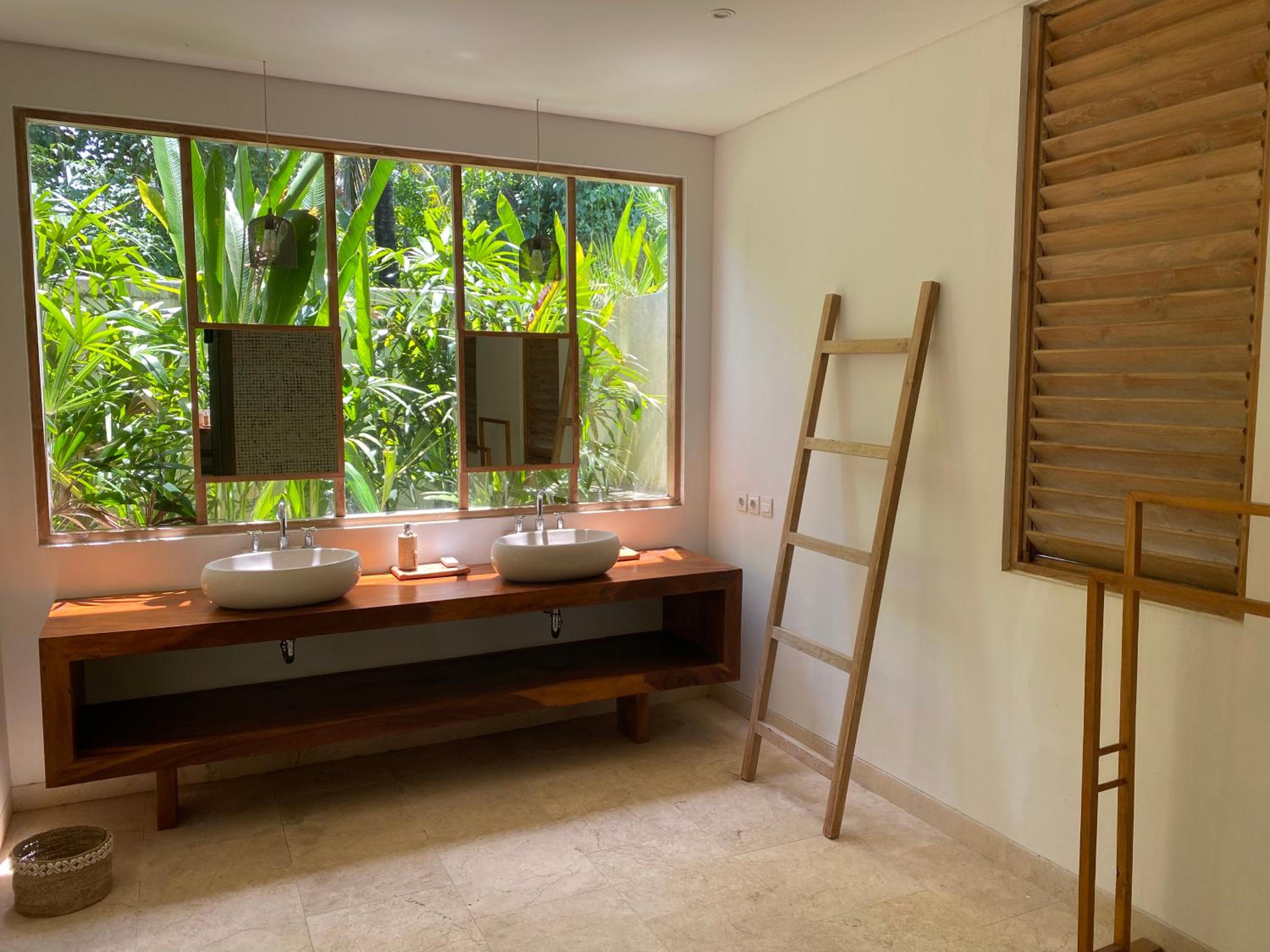 Double or Twin Room with Sea View photo 3