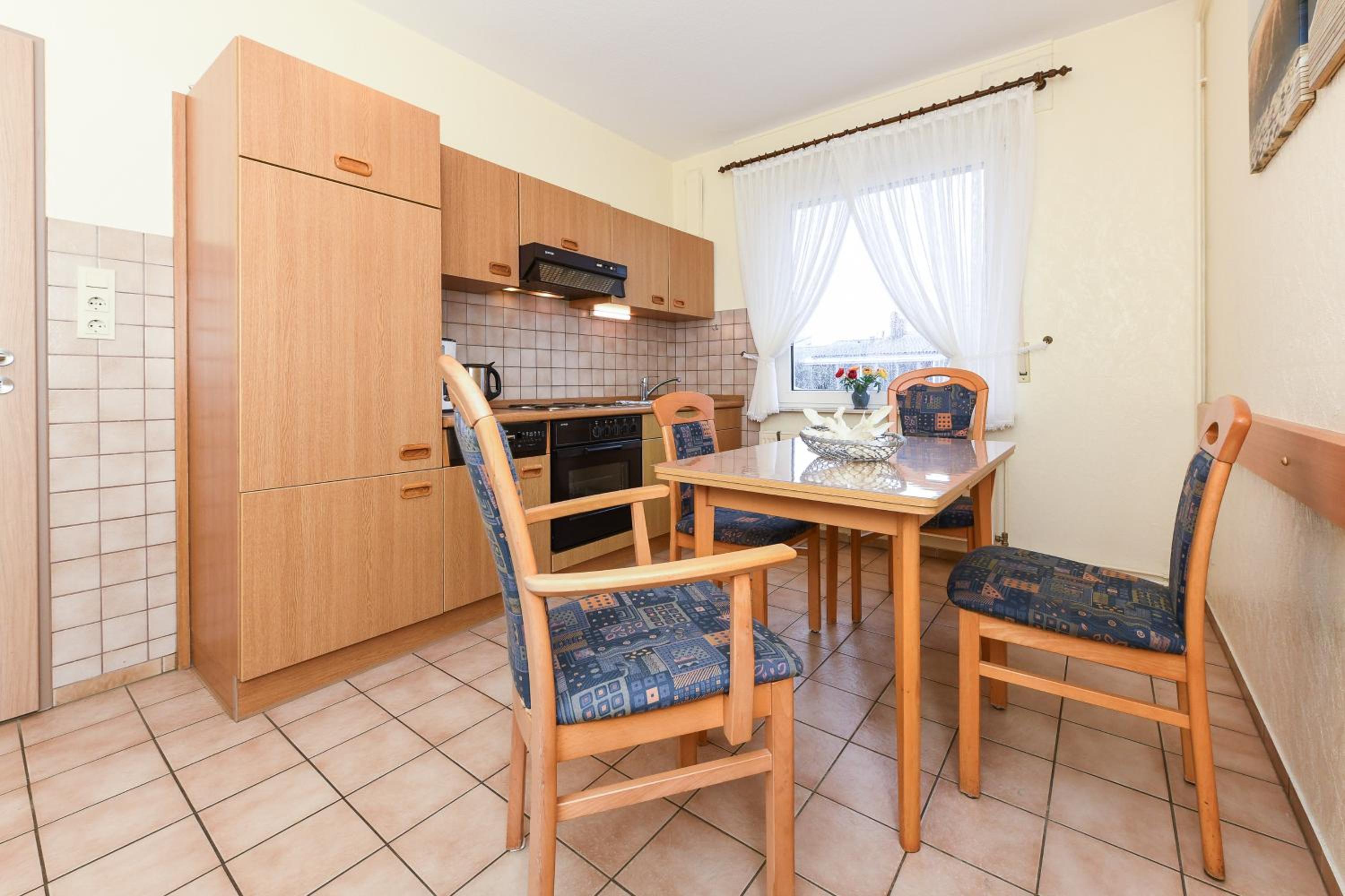 Apartment with Terrace photo 2