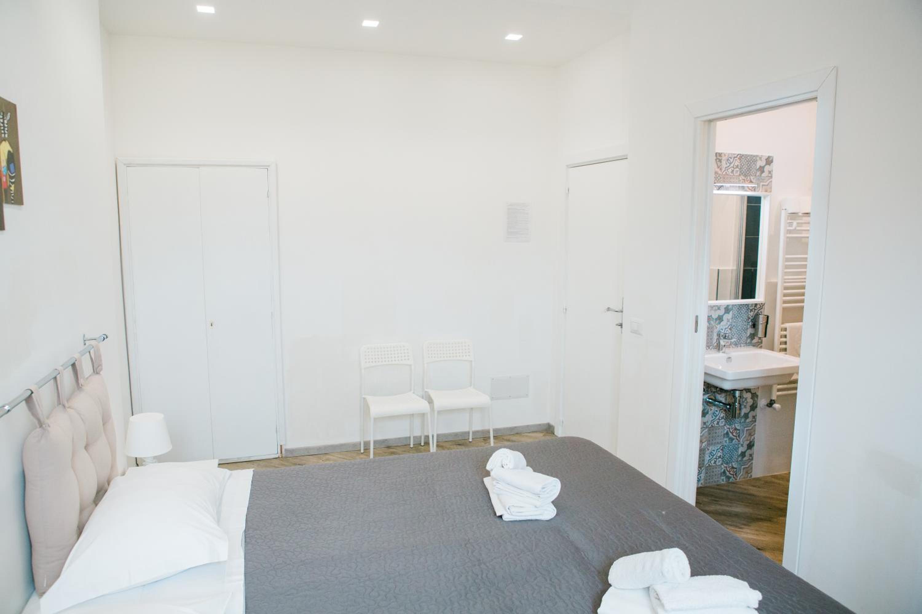 Three-Bedroom Apartment photo 2