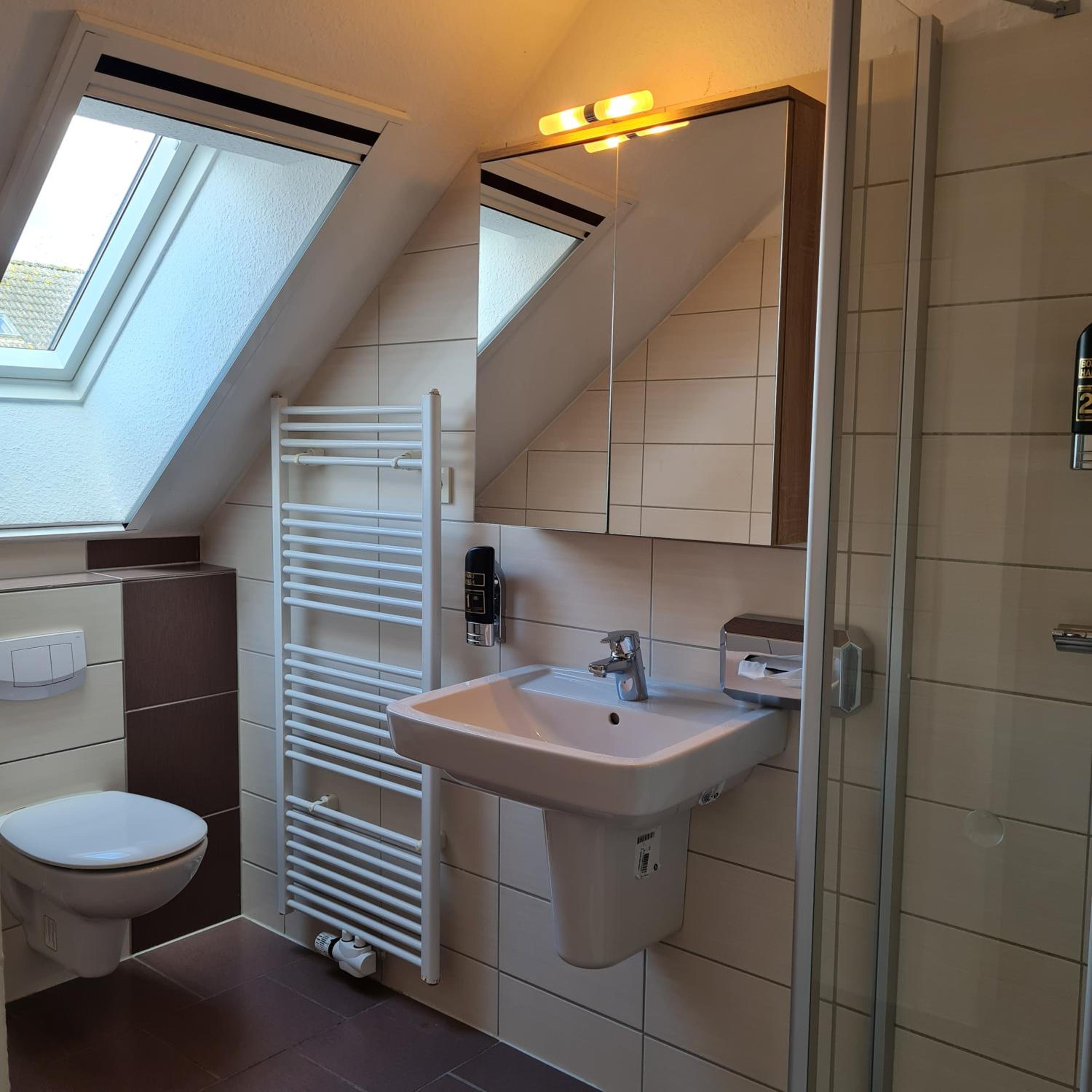 Standard Double Room - Photo 2