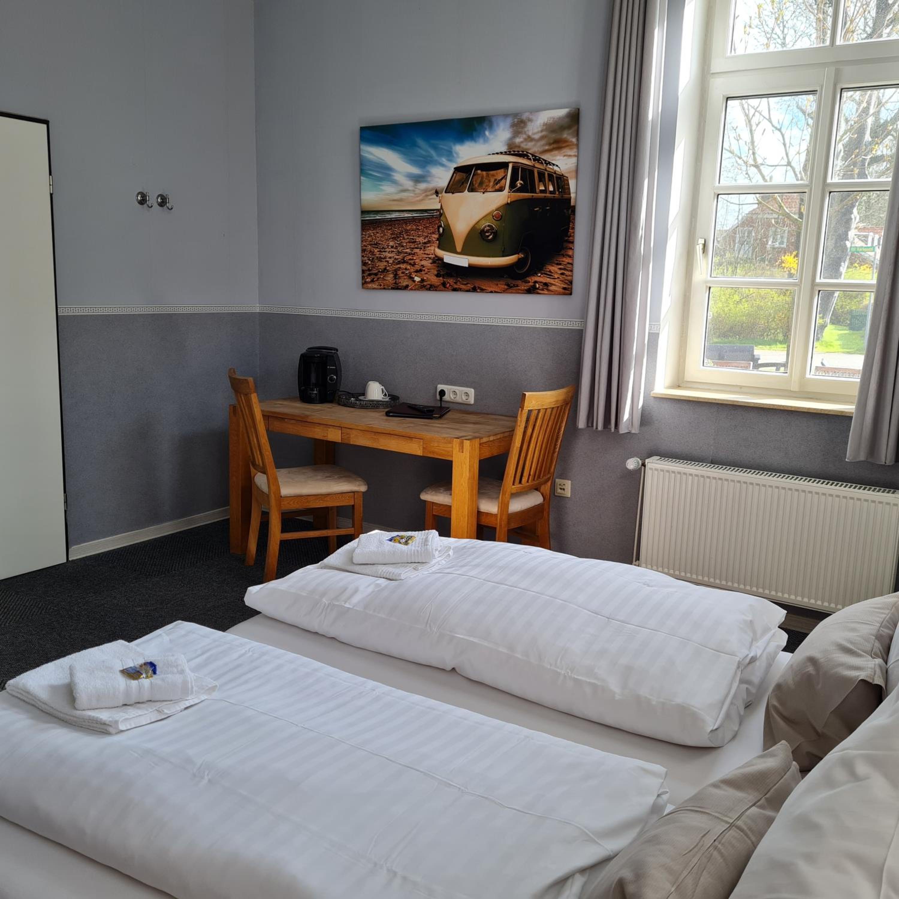 Standard Double Room - Photo 5
