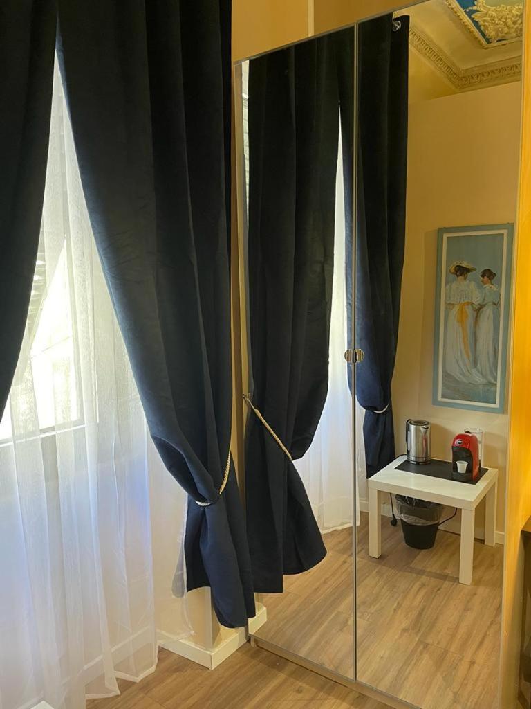 Double or Twin Room - Photo 5