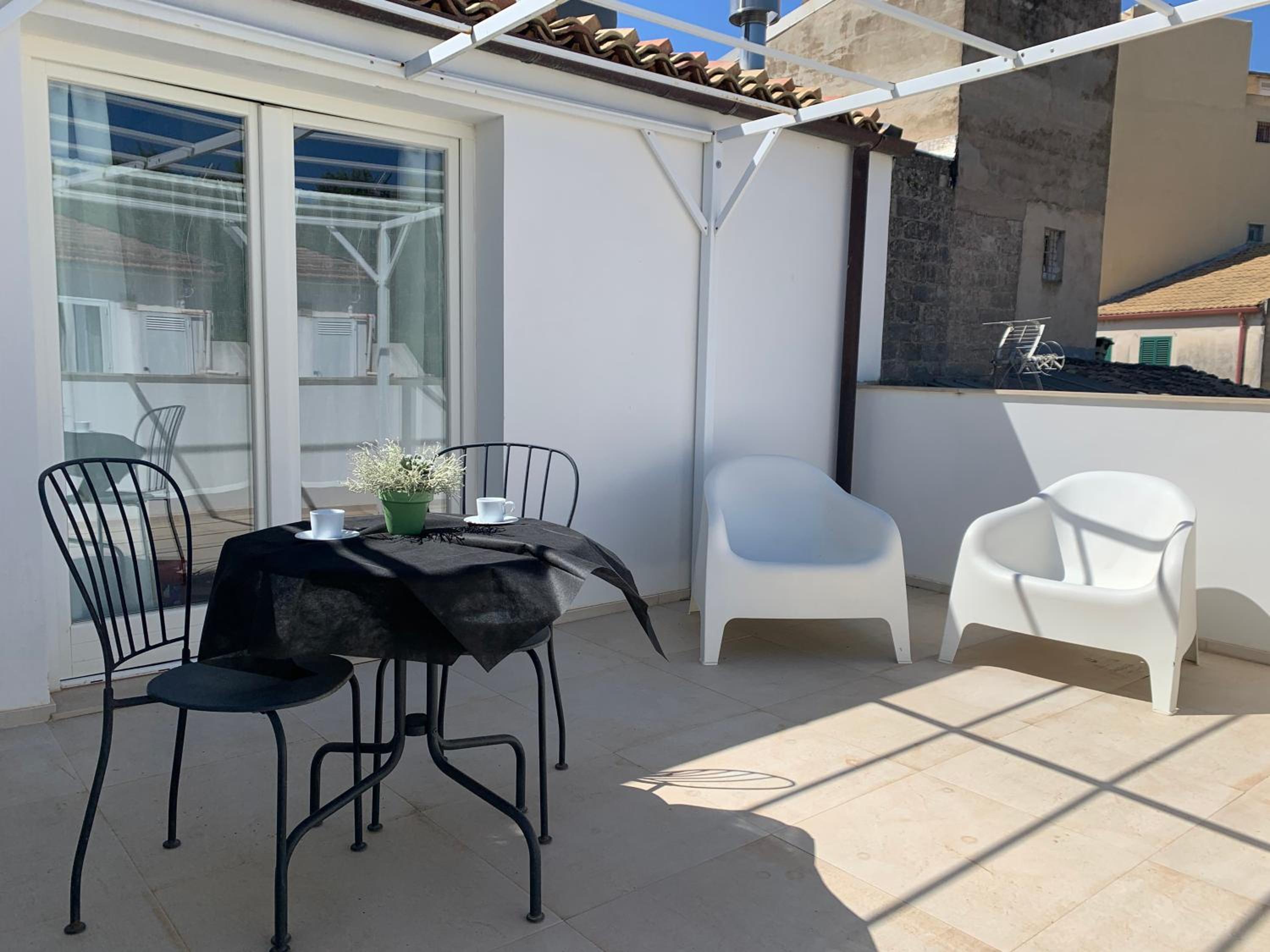 Studio with Terrace - Photo 10