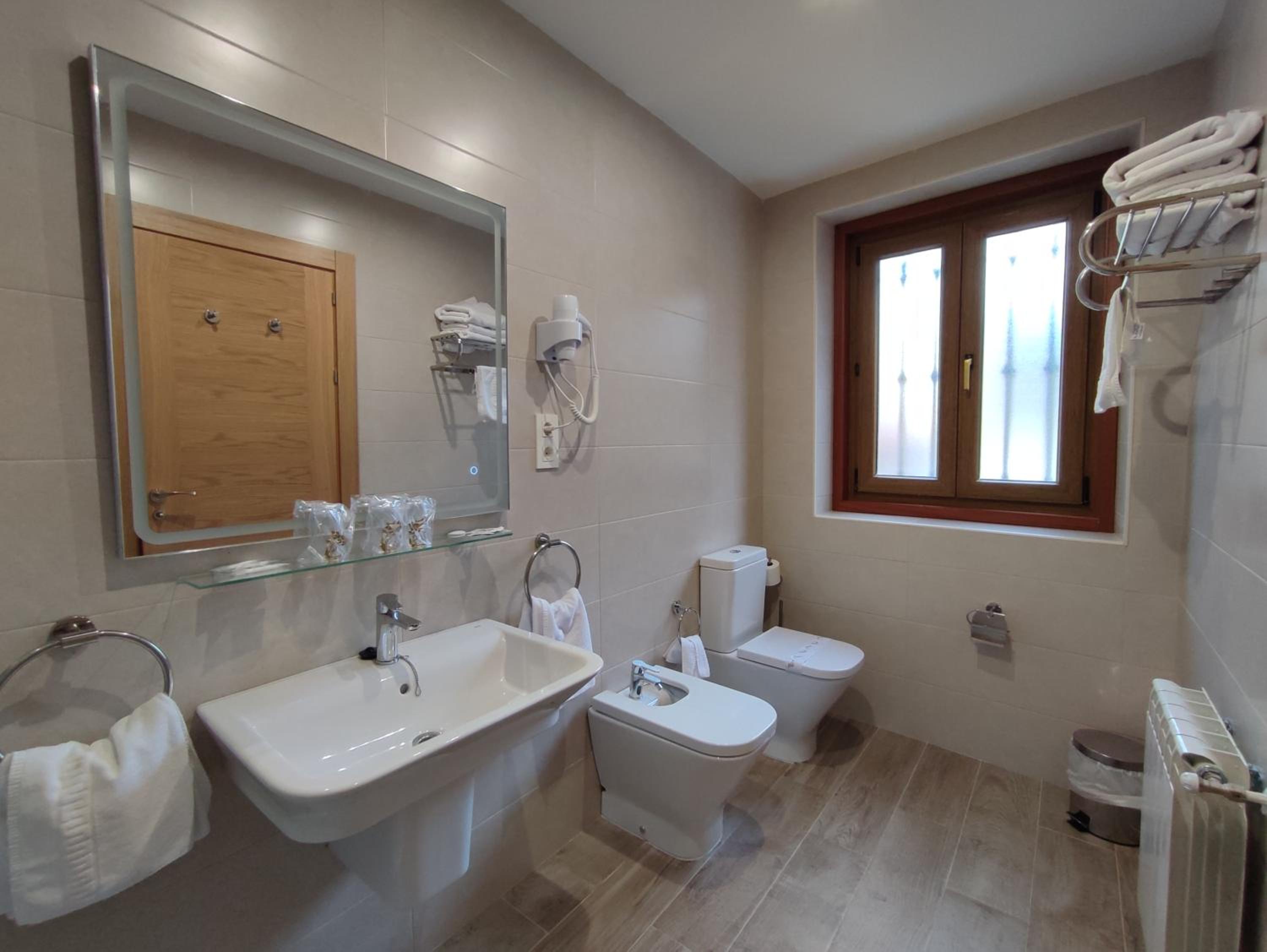 Triple Room - Photo 5