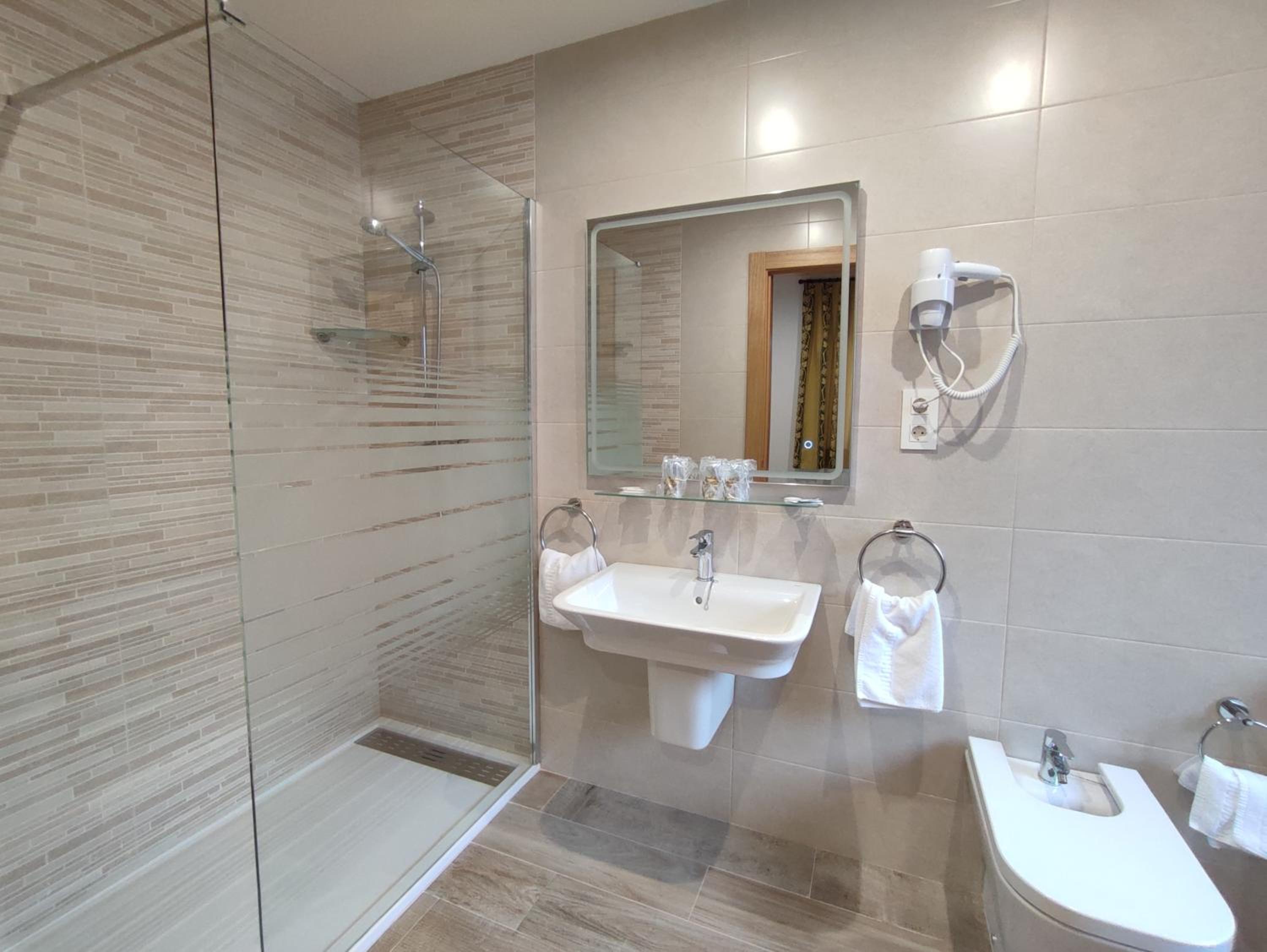 Triple Room - Photo 3