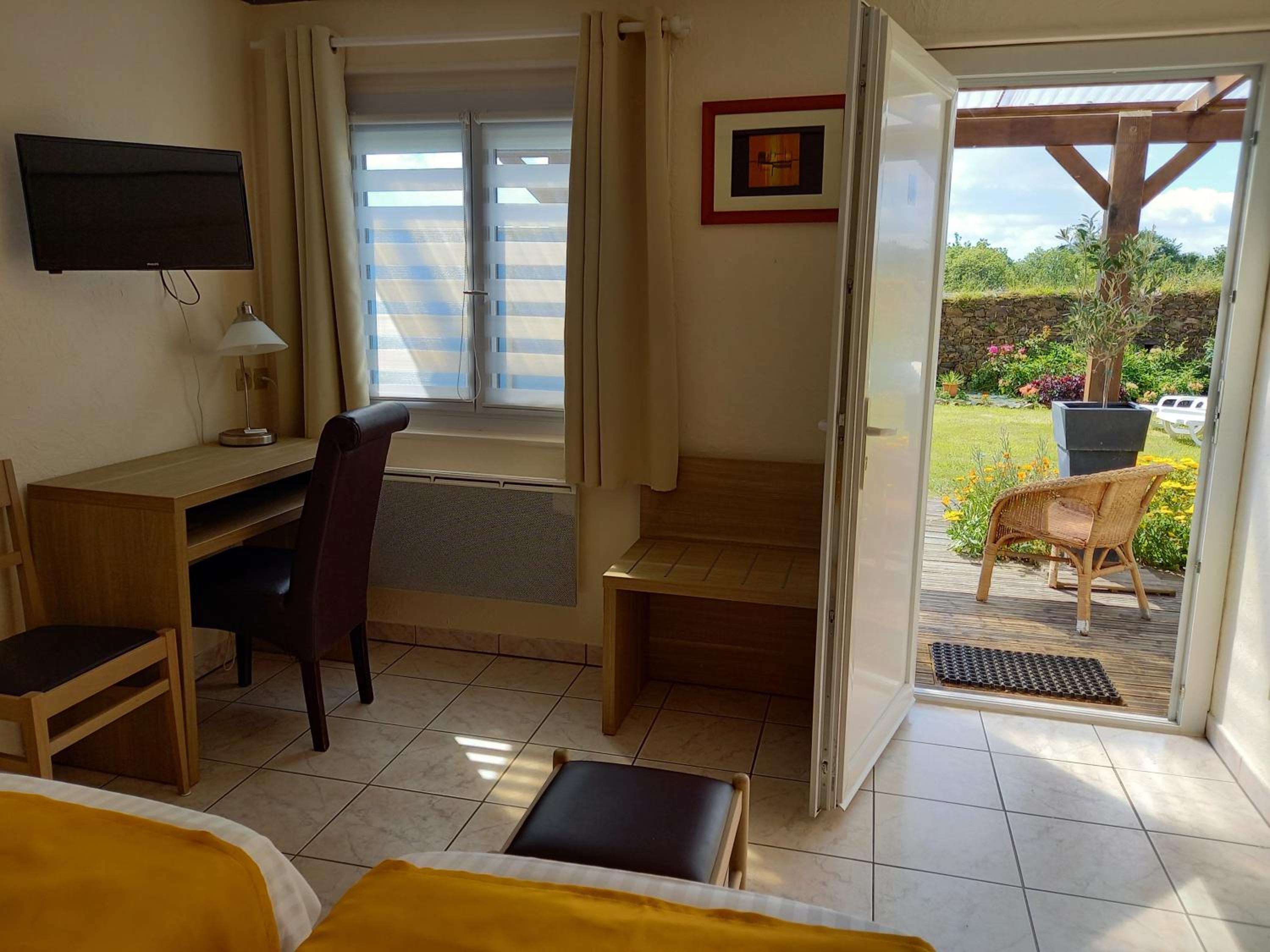 Twin Room - Ground Floor photo 3
