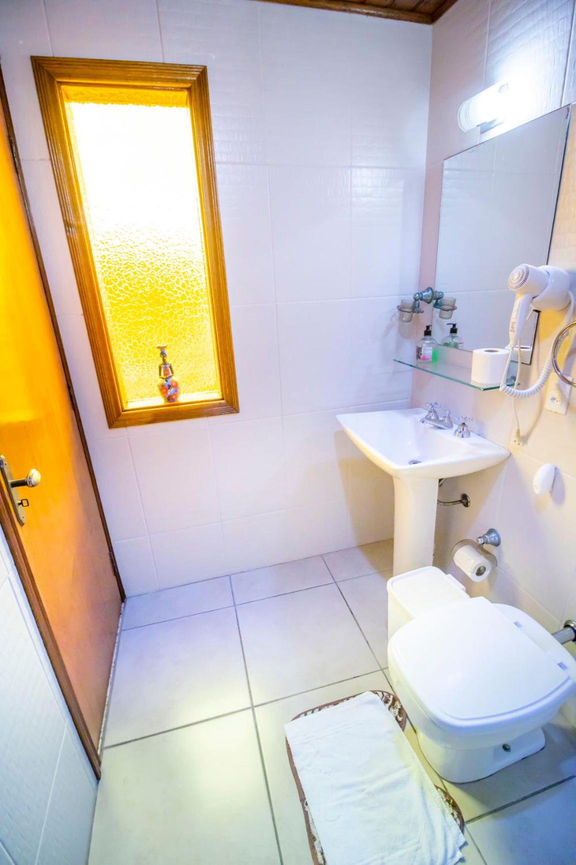 Suíte Luxo com Banheira de Hidromassagem - Photo 14