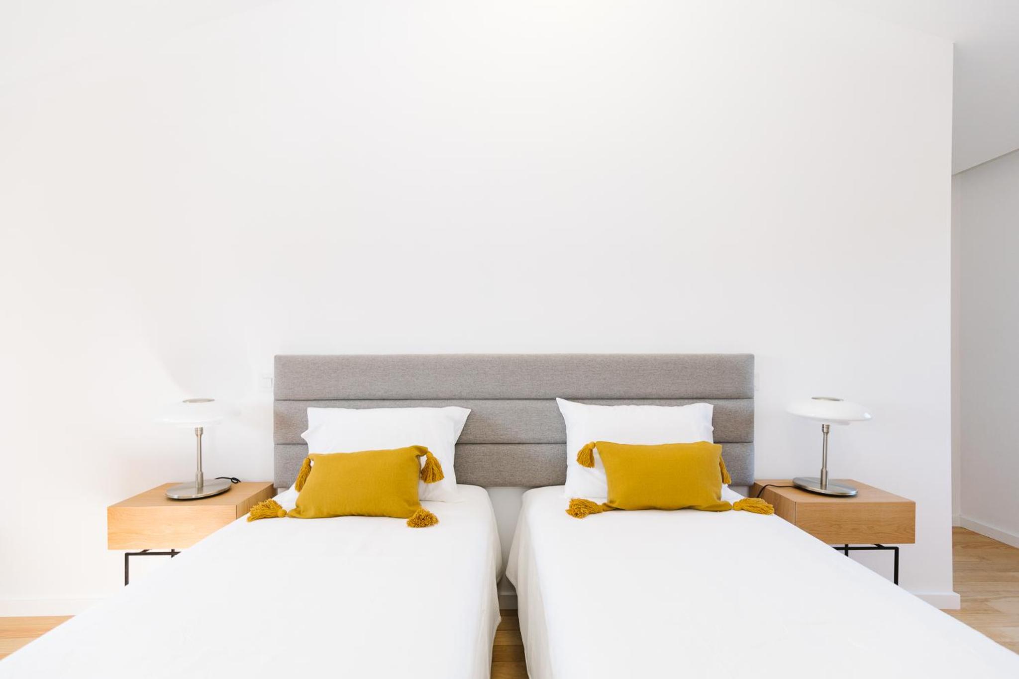 Suite - Photo 1