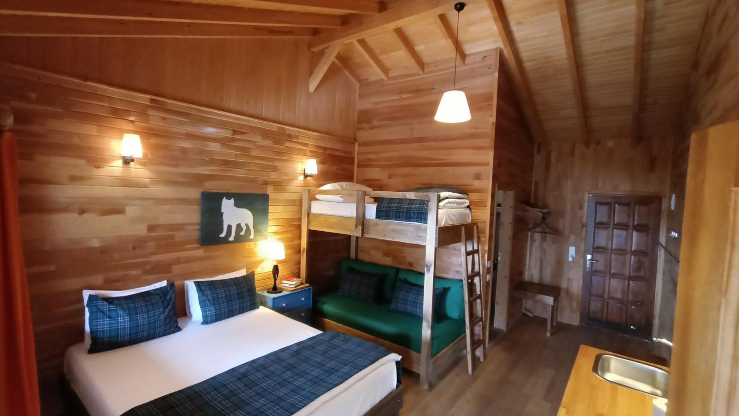 Quadruple Room with Balcony photo 1