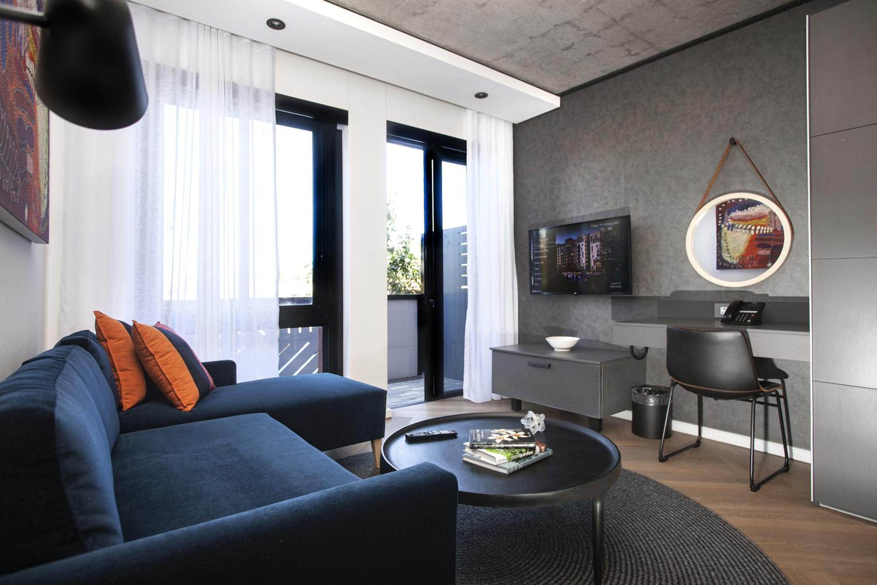 Studio with Balcony - Photo 1