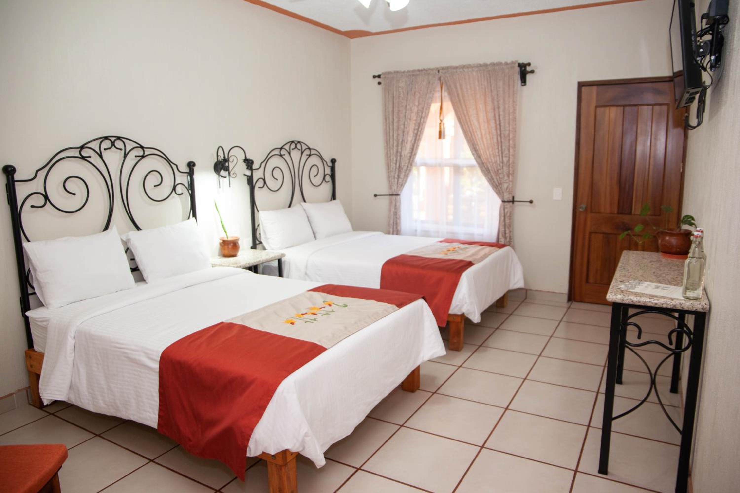Deluxe Double Room - Photo 3