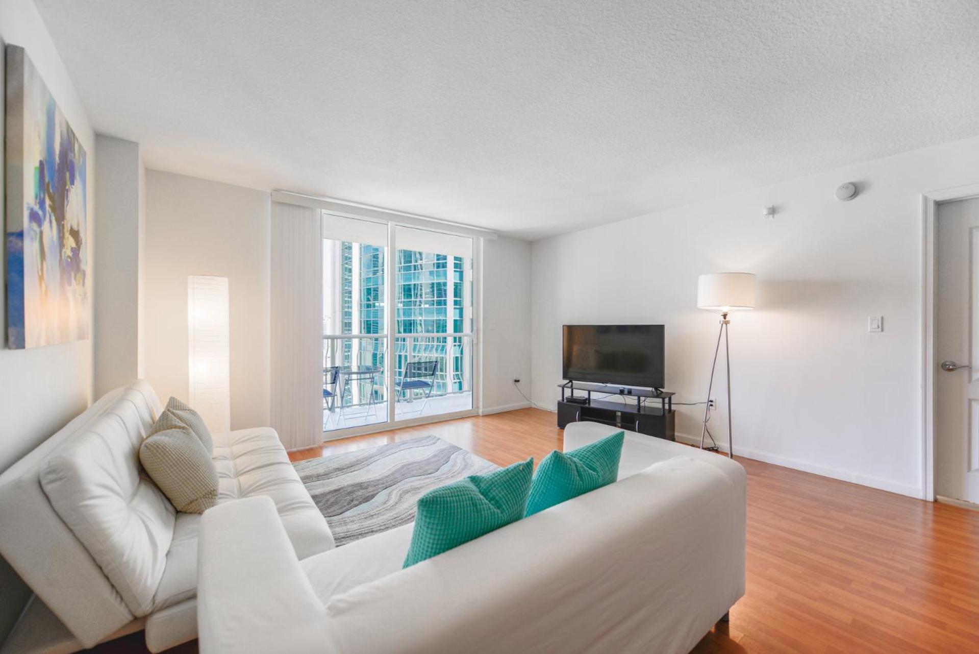 One-Bedroom Apartment photo 2