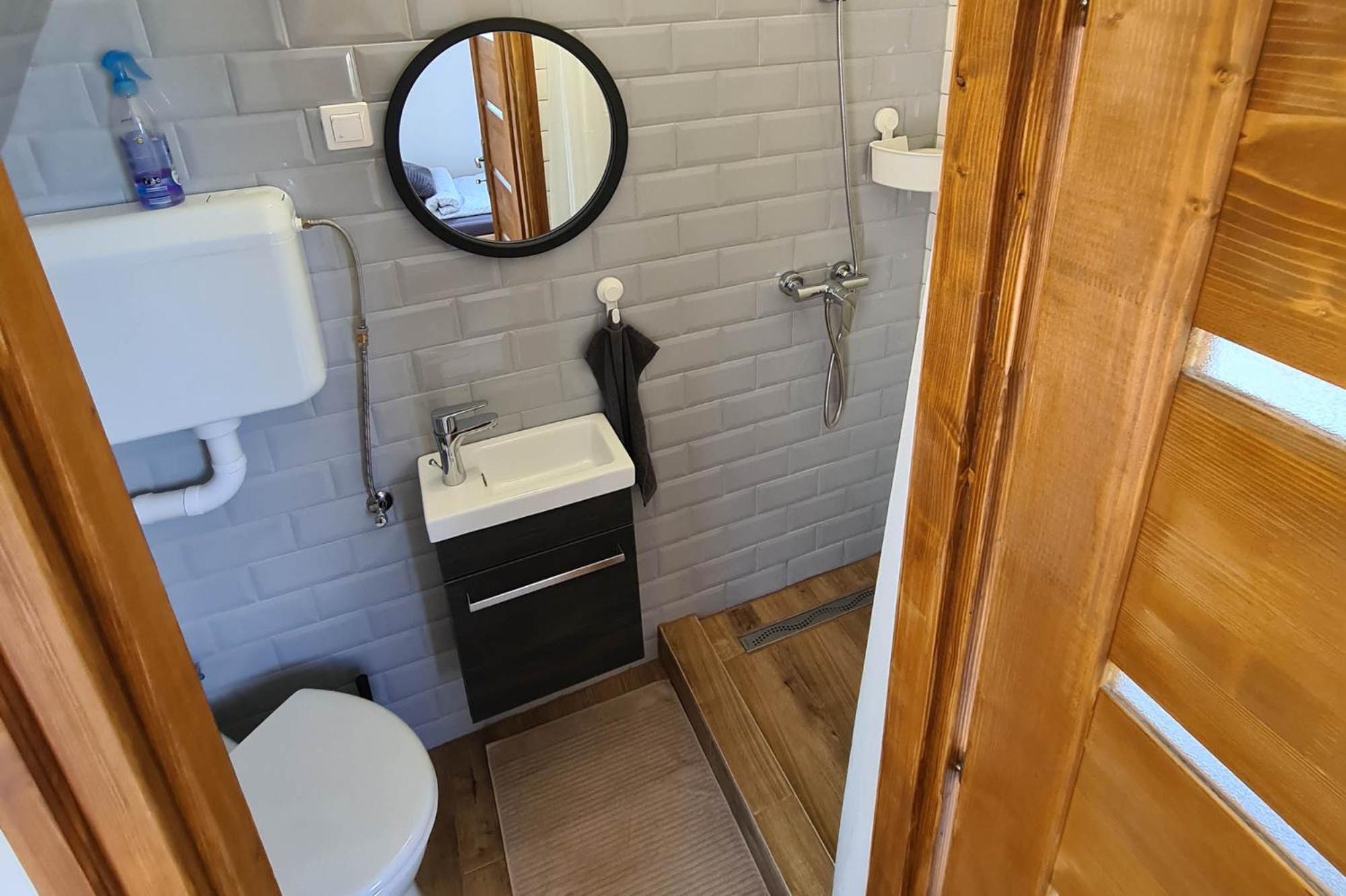 Triple Room with Private Bathroom photo 3