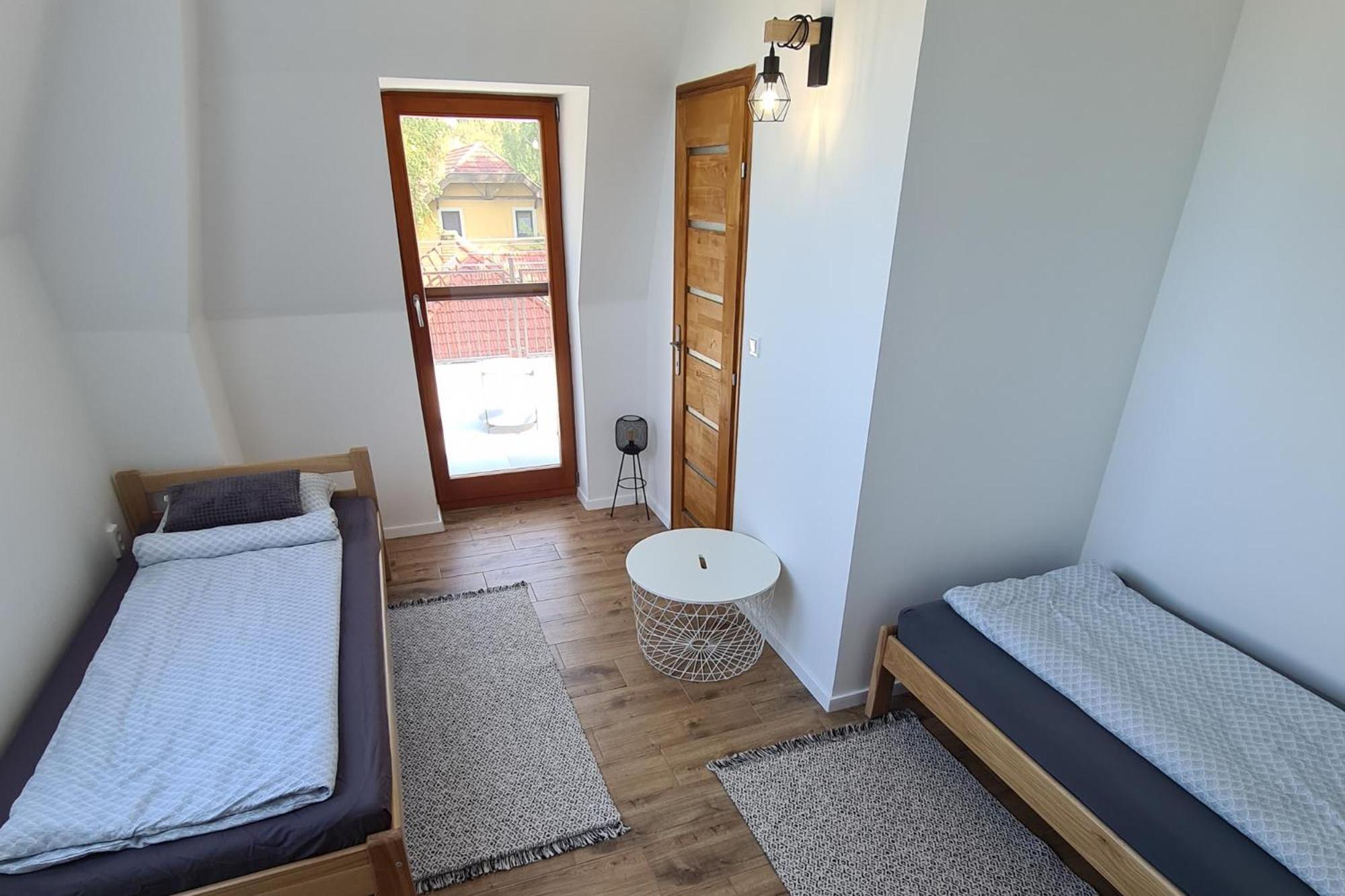 Small Twin Room photo 1