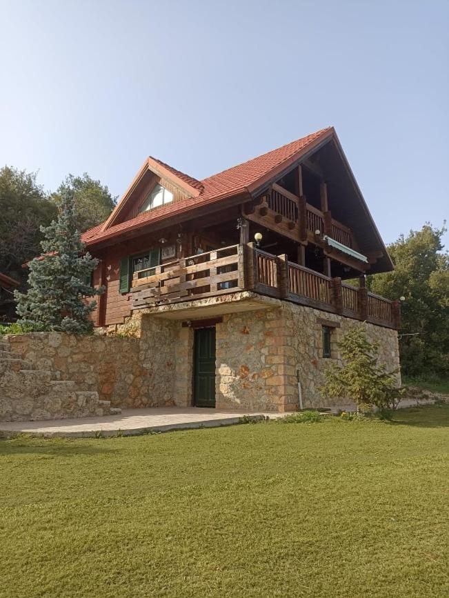 Three-Bedroom Chalet photo 3