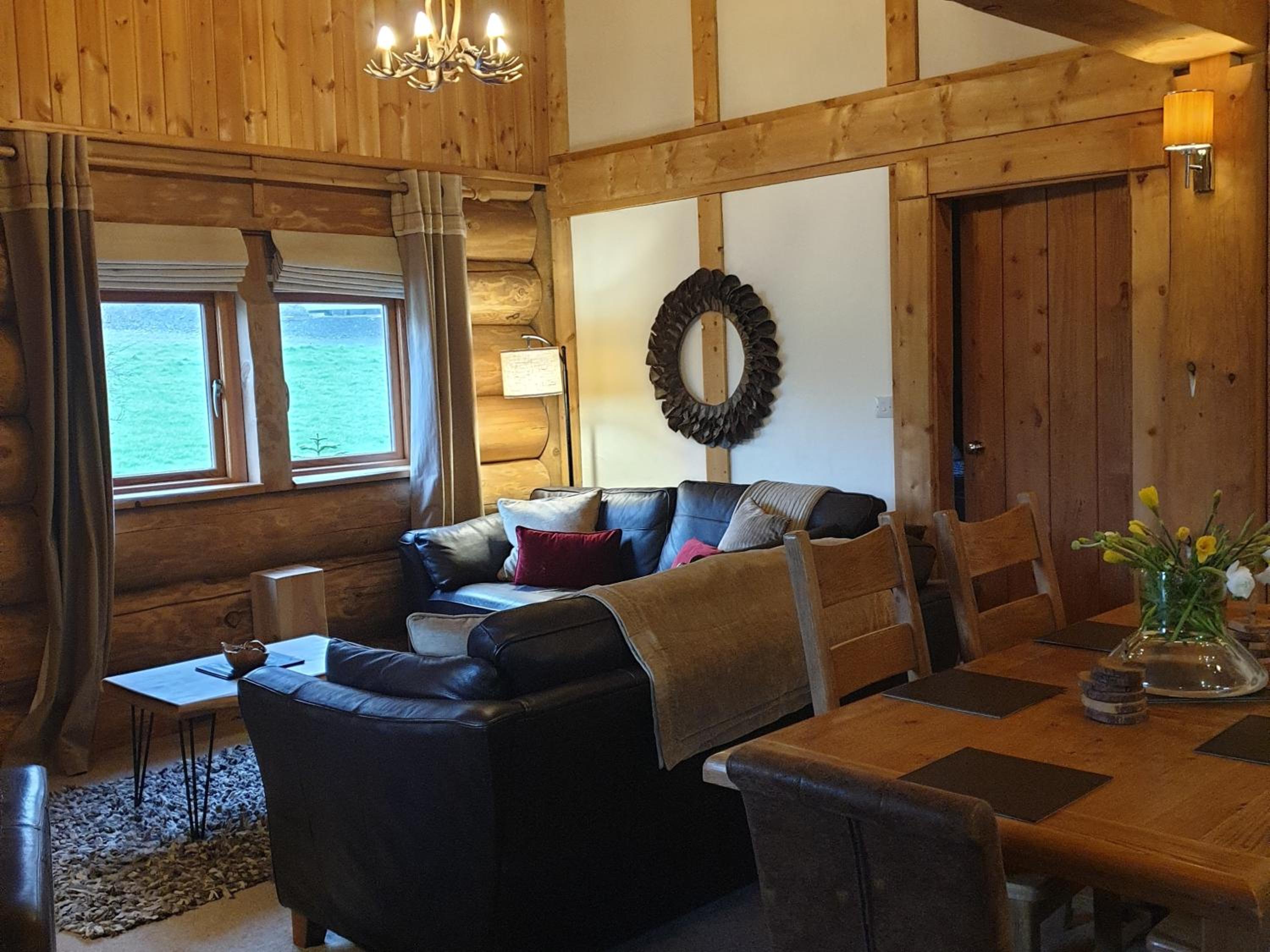 Three-Bedroom Chalet photo 3