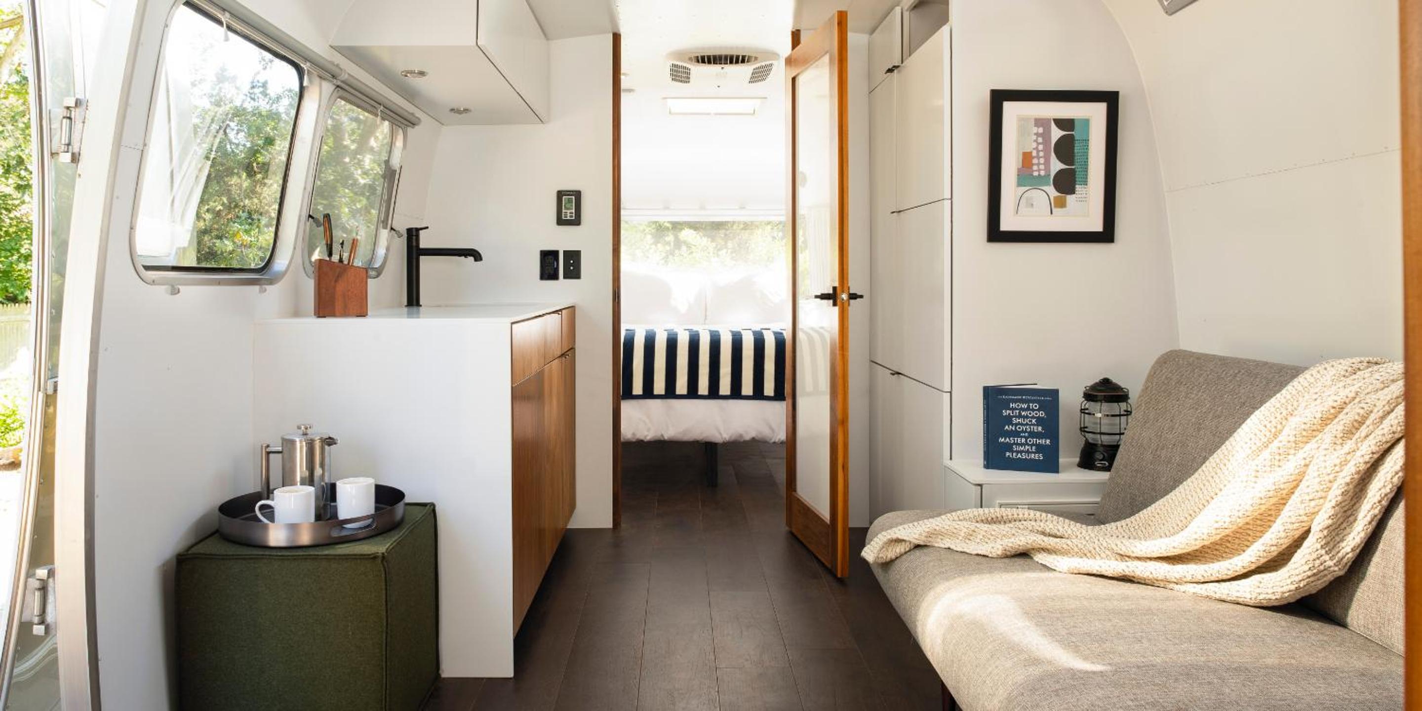 Premium Airstream Suite - Photo 3