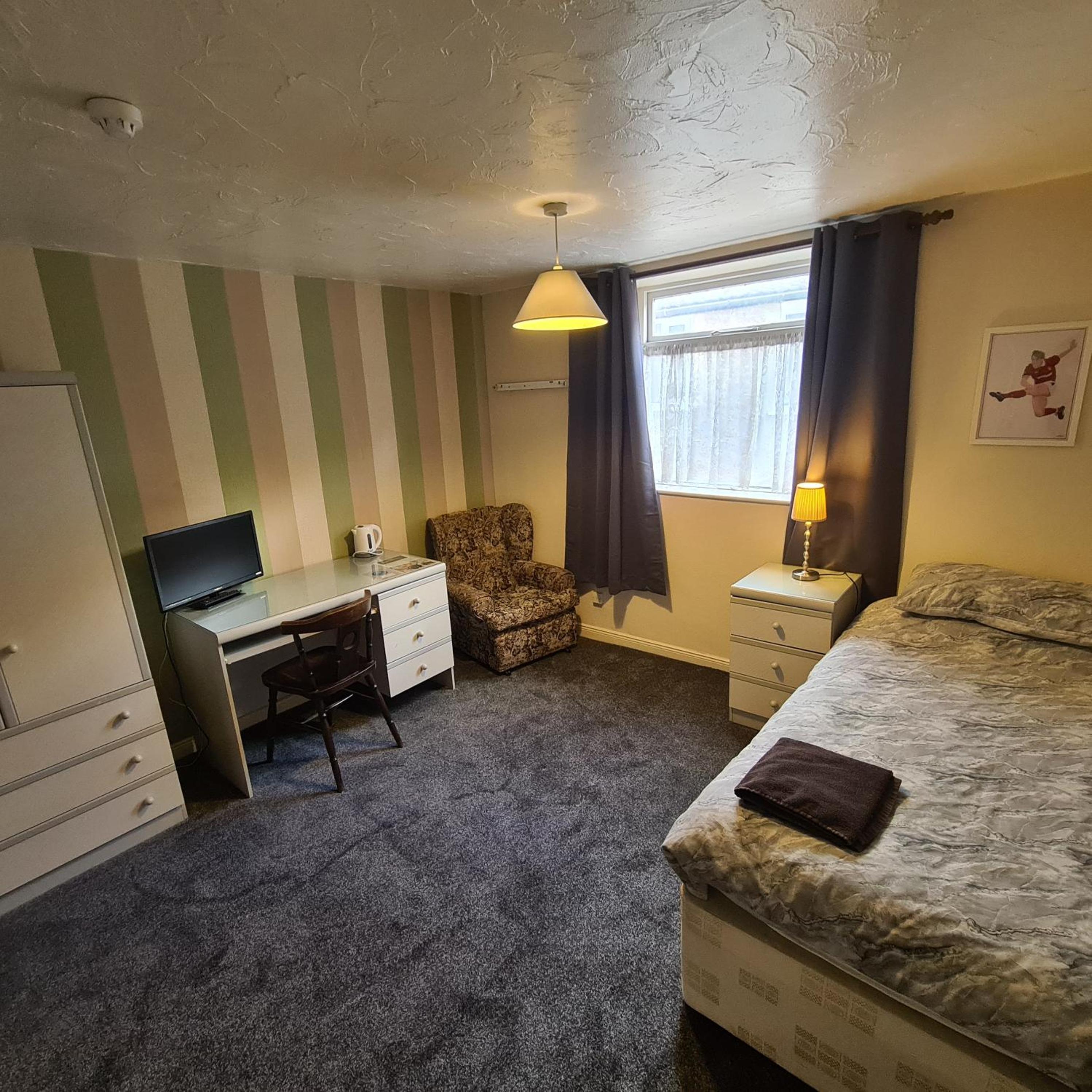 Budget Single Room photo 2