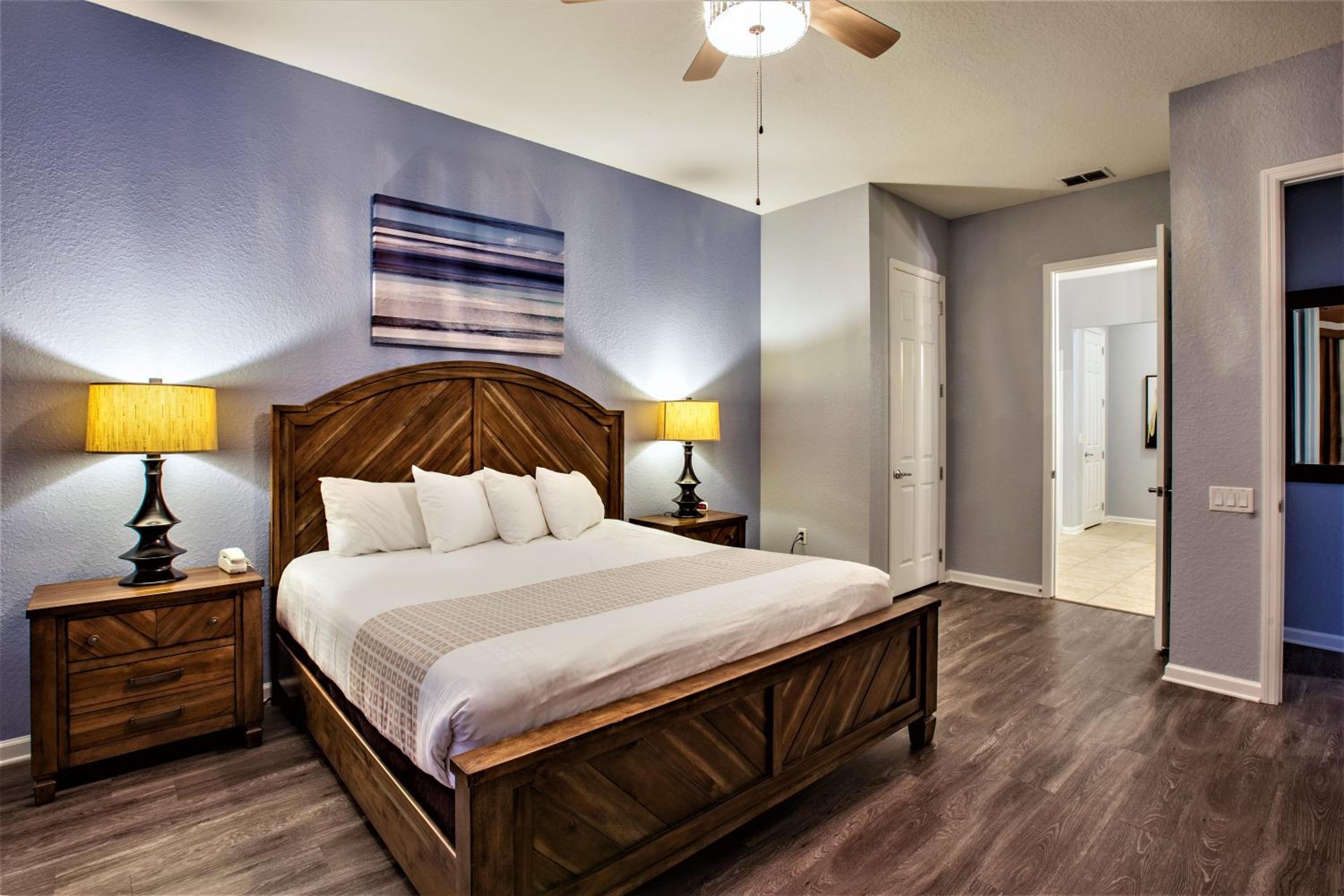 Premium Two-Bedroom Apartment thumbnail 6