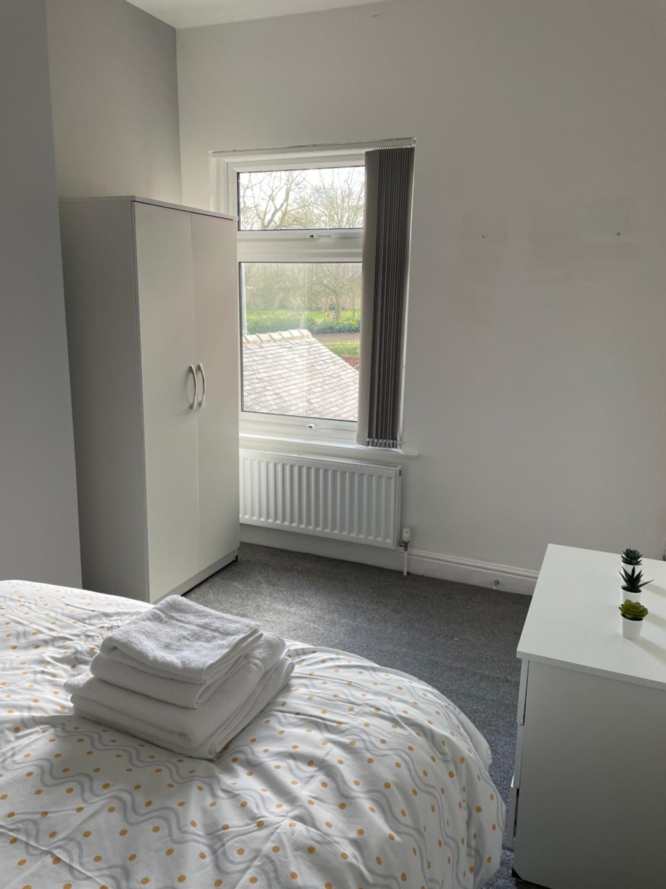 Four-Bedroom House photo 2