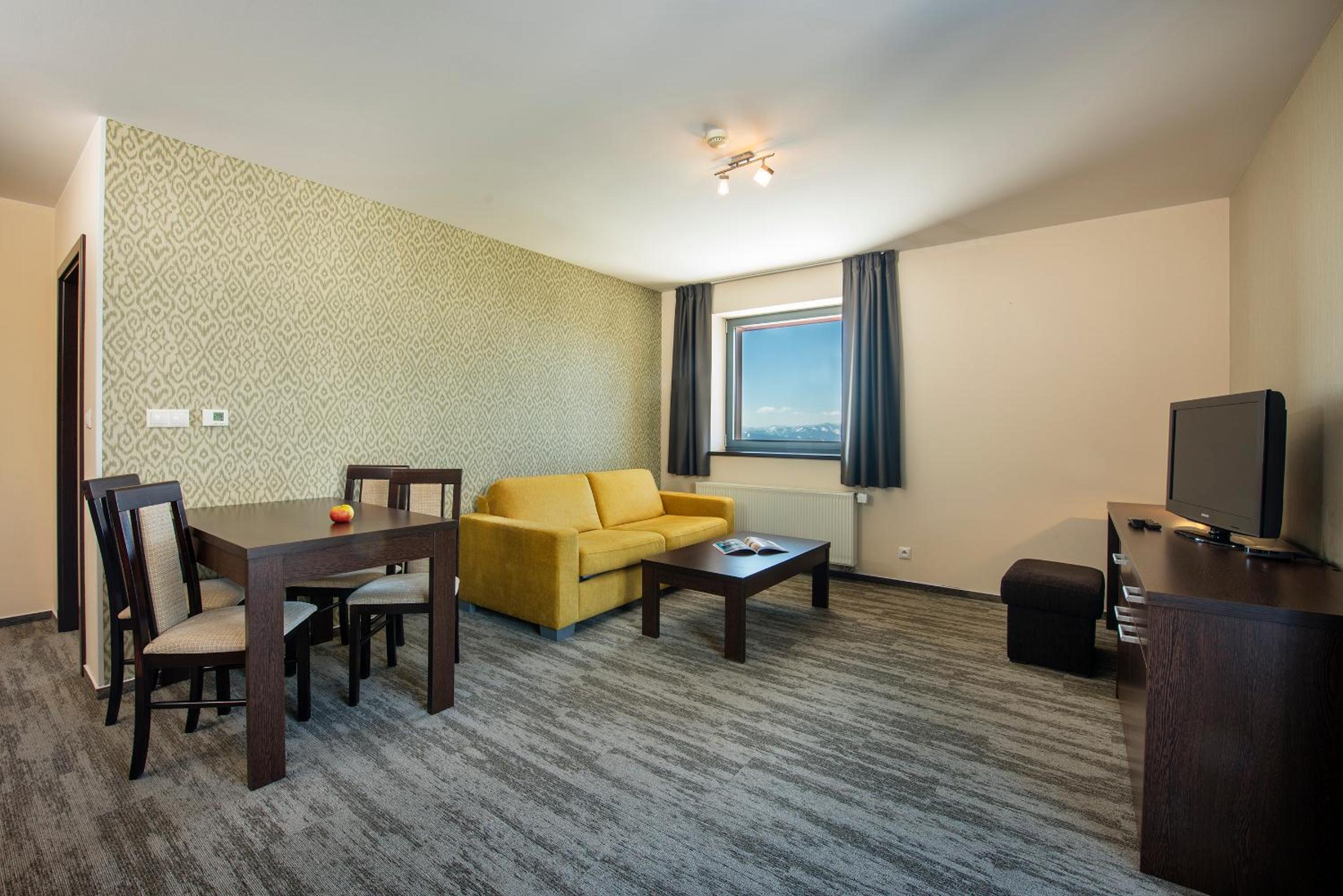 Apartment Plus