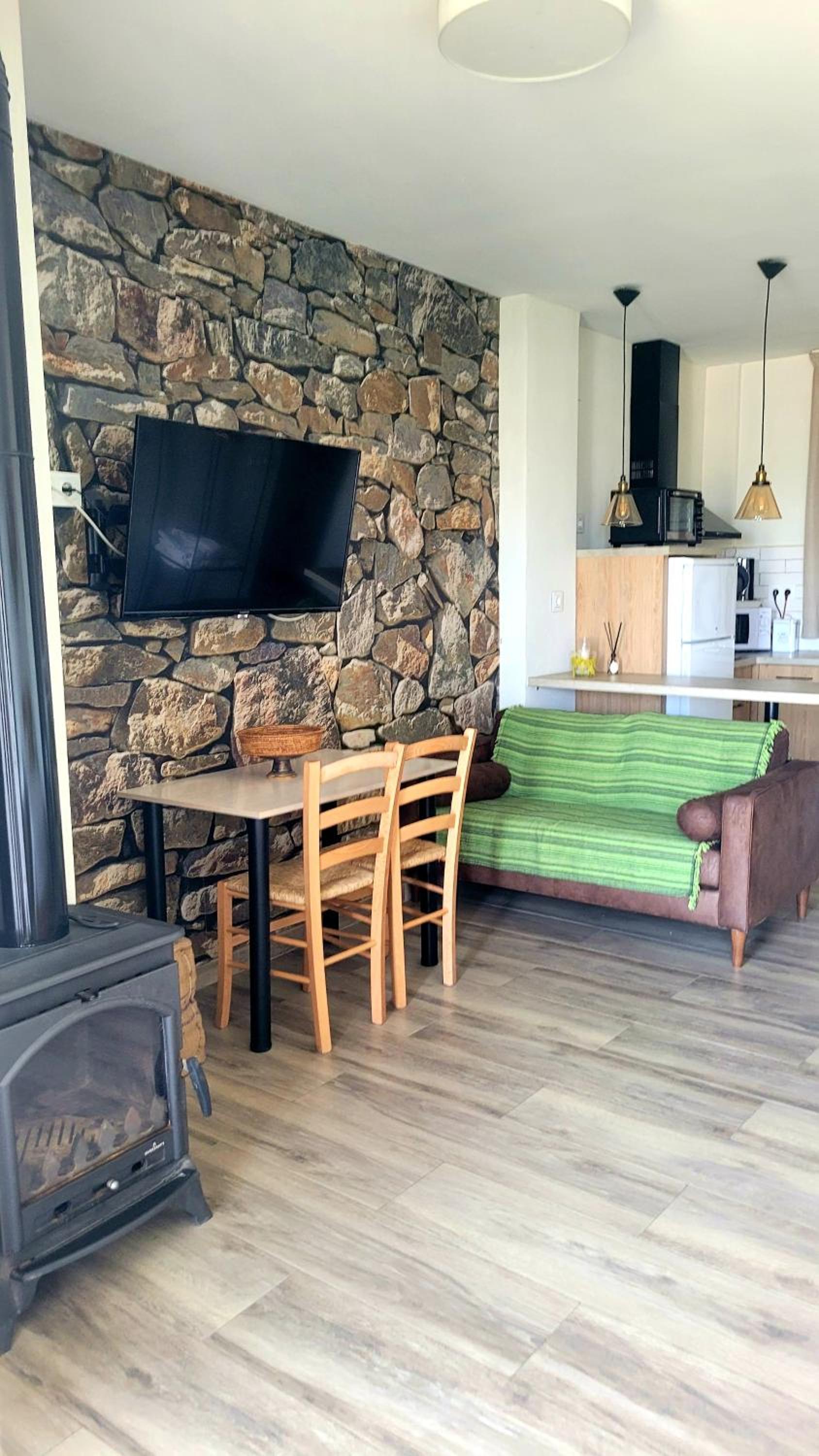 Deluxe Double or Twin Room with Mountain View